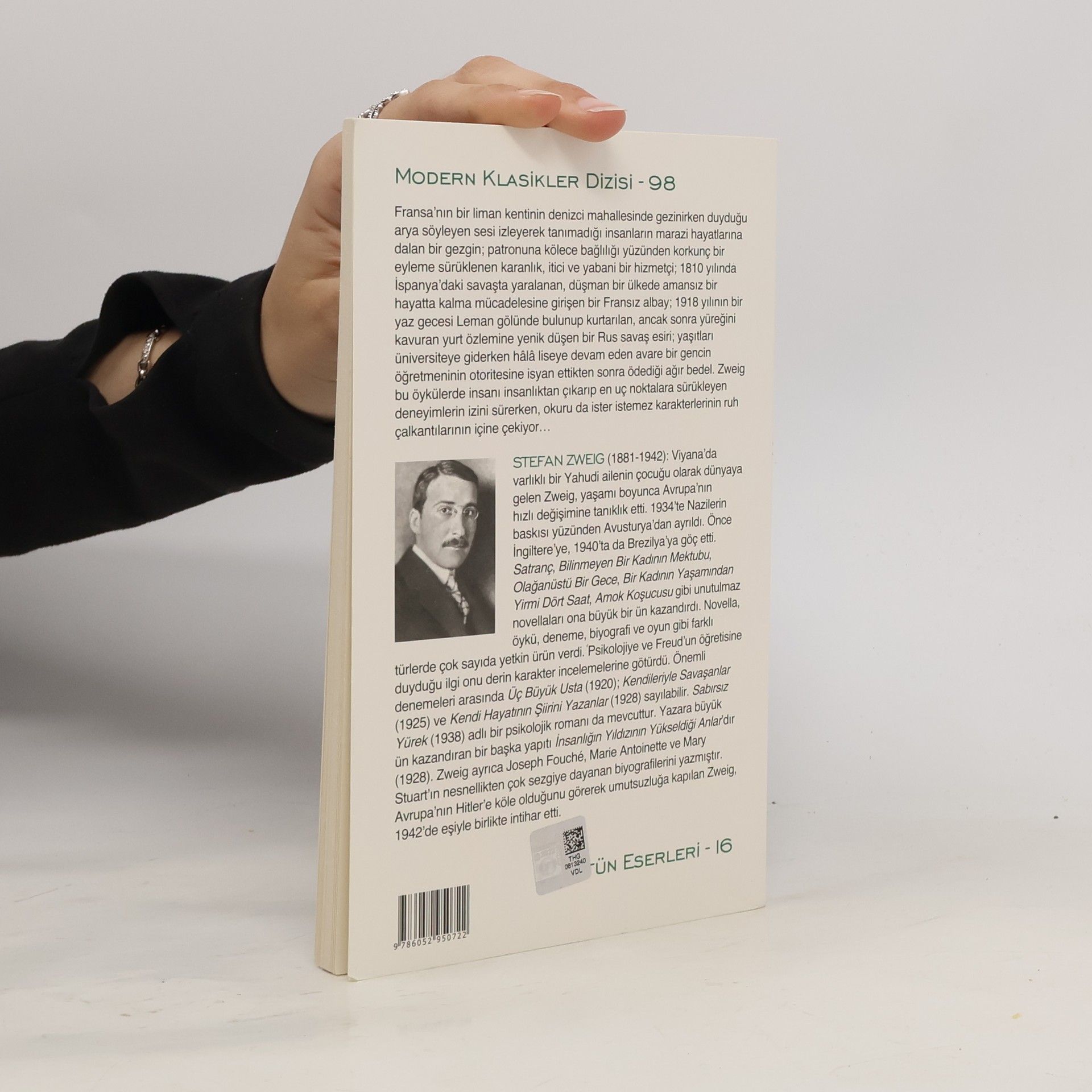 Stefan Zweig Modern Klasikler Dizisi - 98: Ay Işığı Sokağı