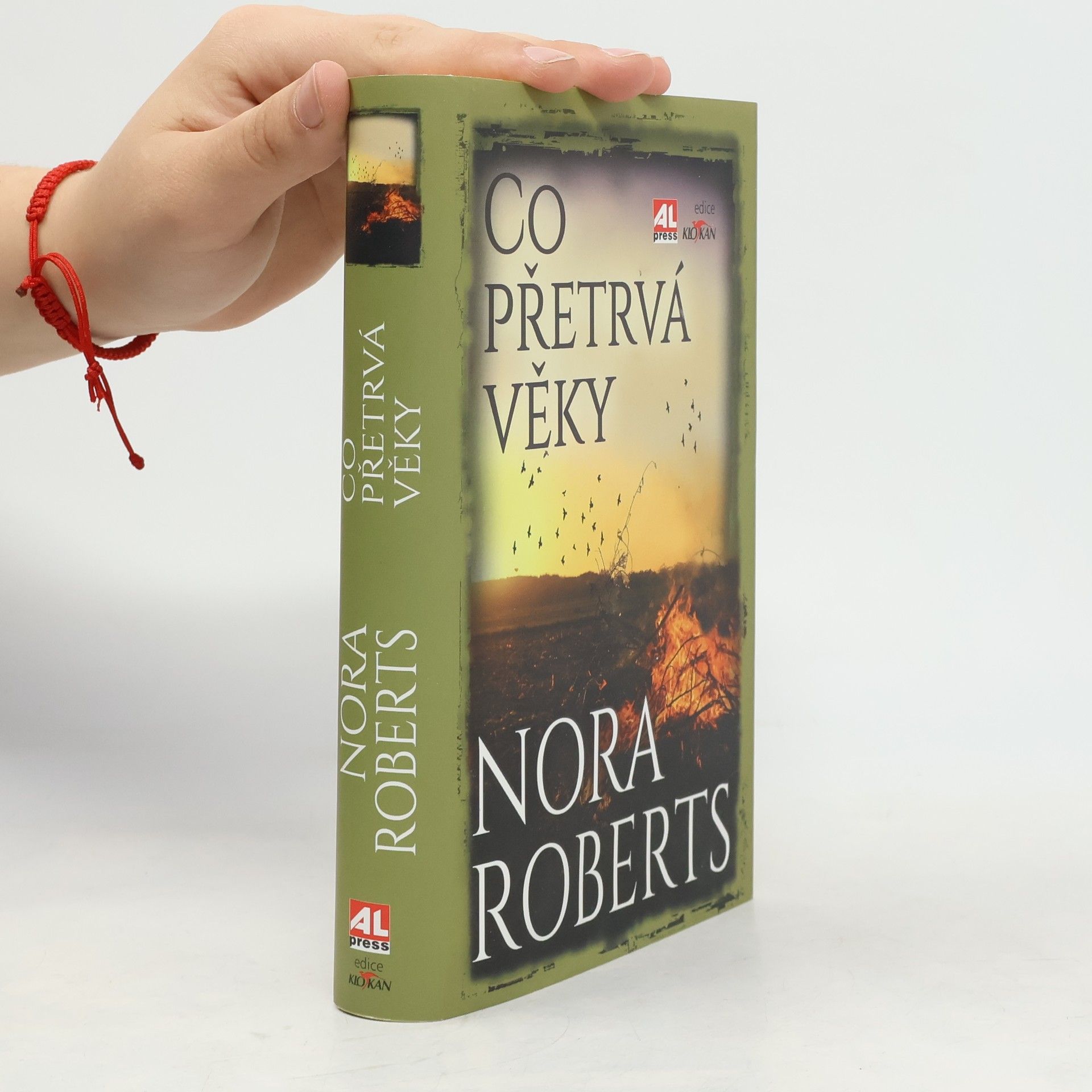 Nora Roberts Co přetrvá věky