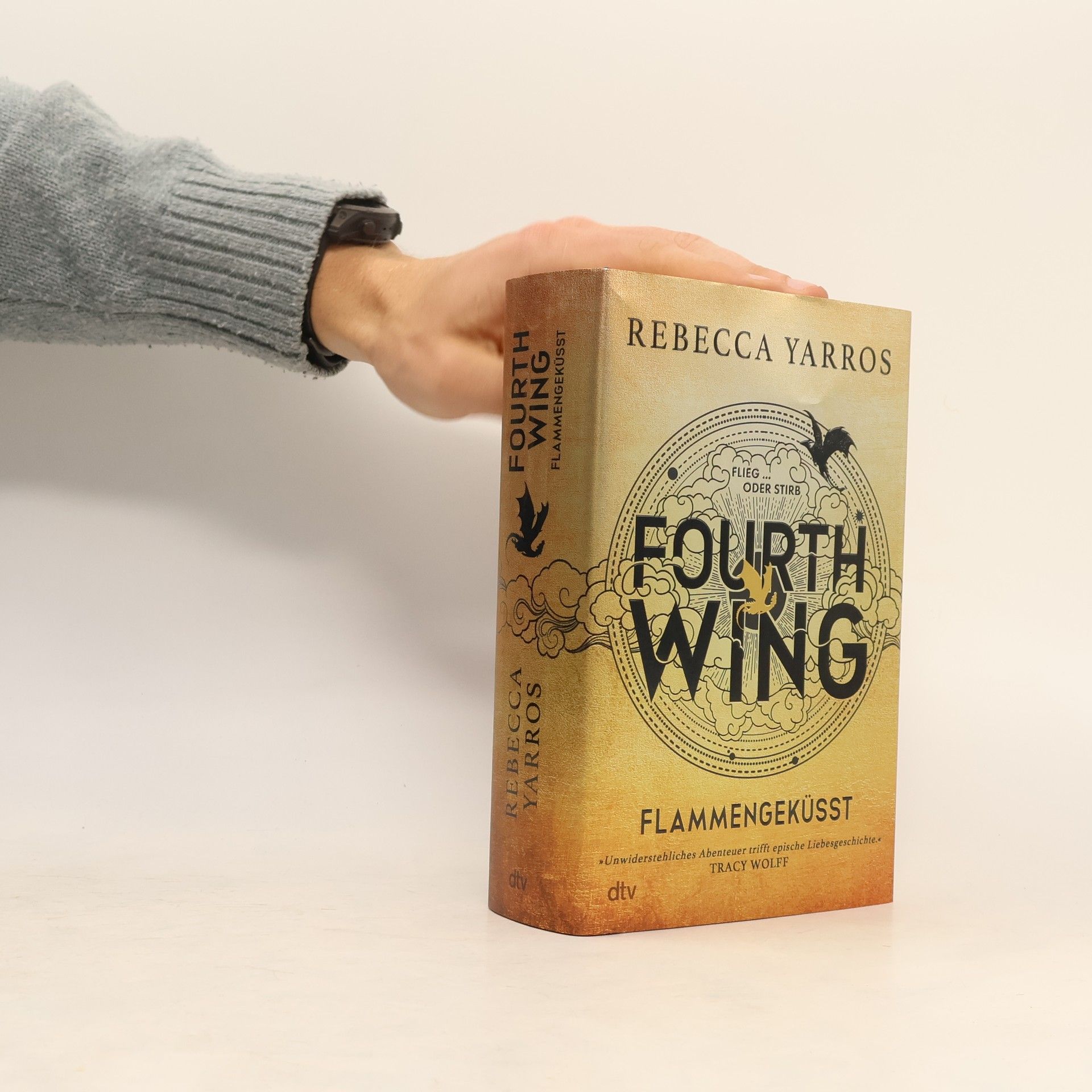 Rebecca Yarros Fourth Wing