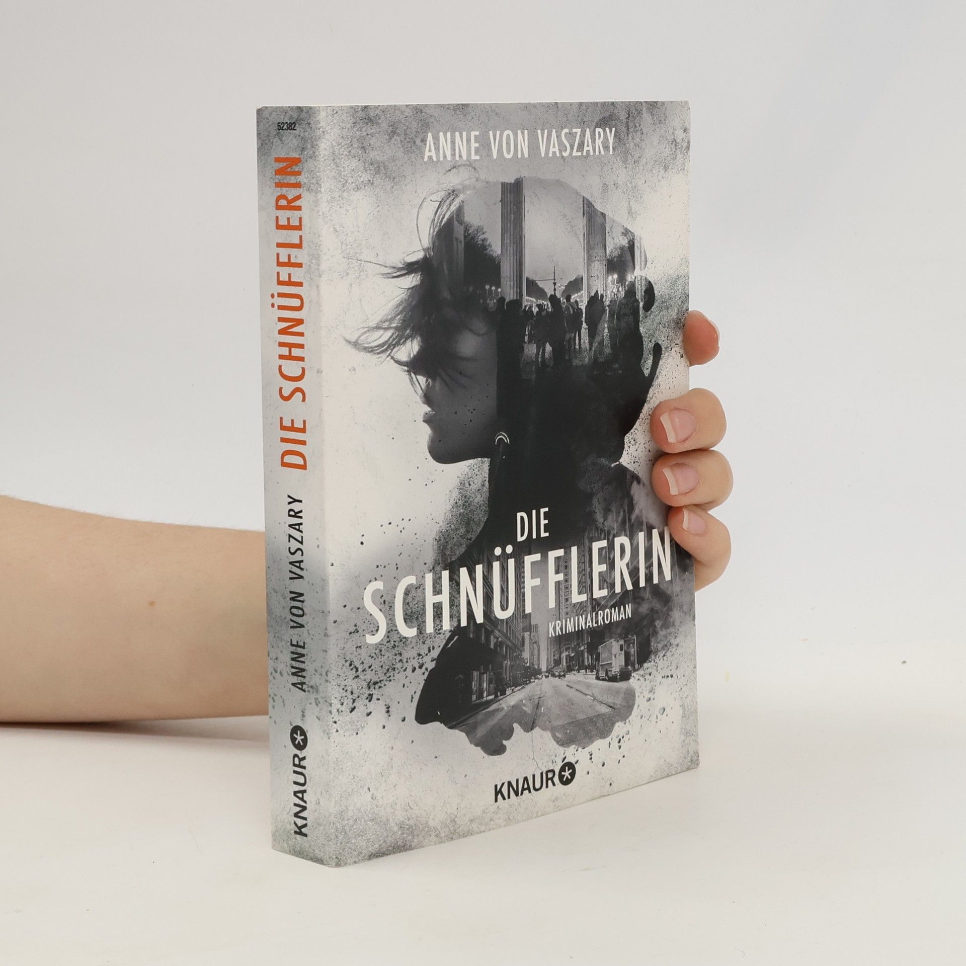 Anne von Vaszary Die Schnüfflerin