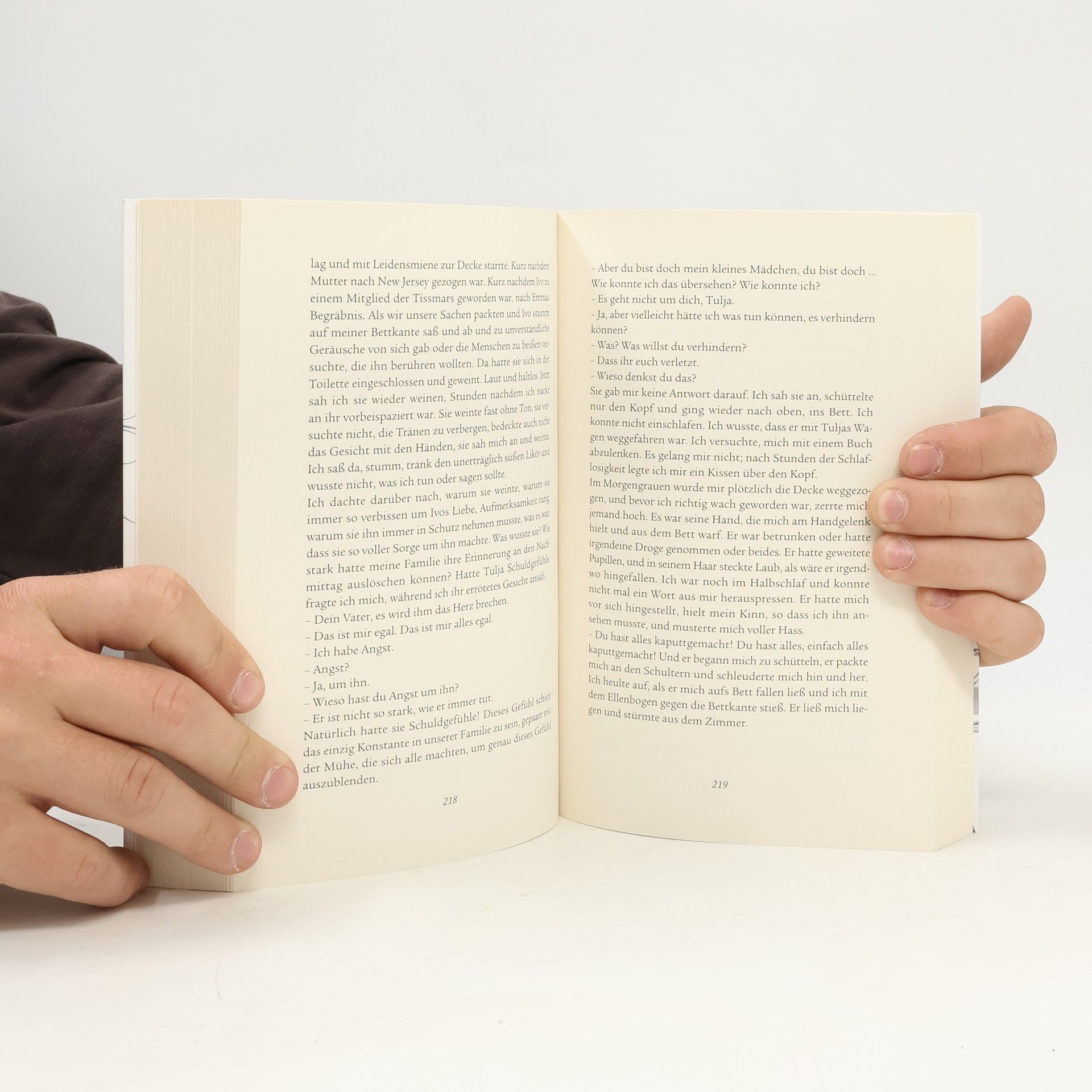 Nino Haratischwili Mein sanfter Zwilling : Roman