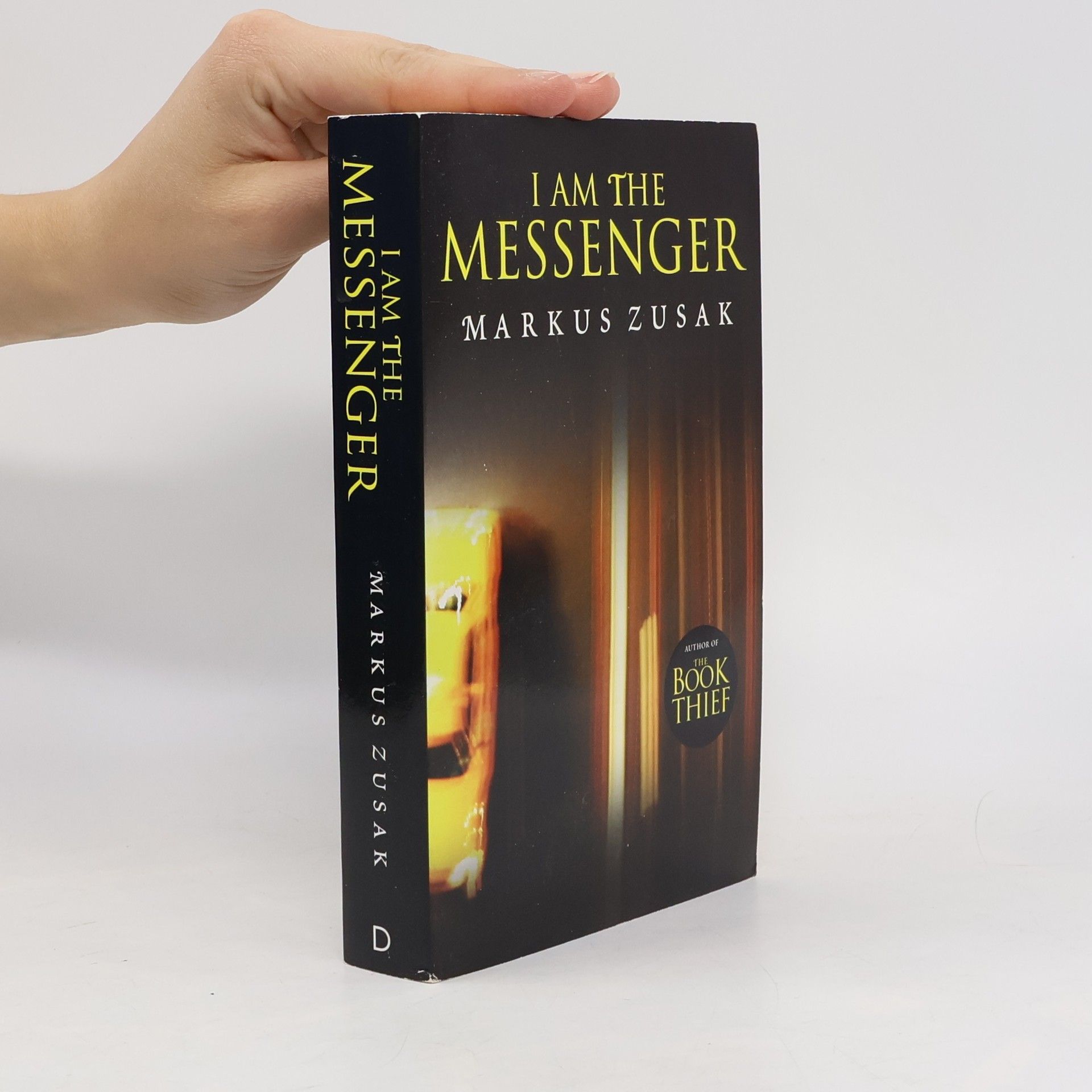 Markus Zusak I am the messenger