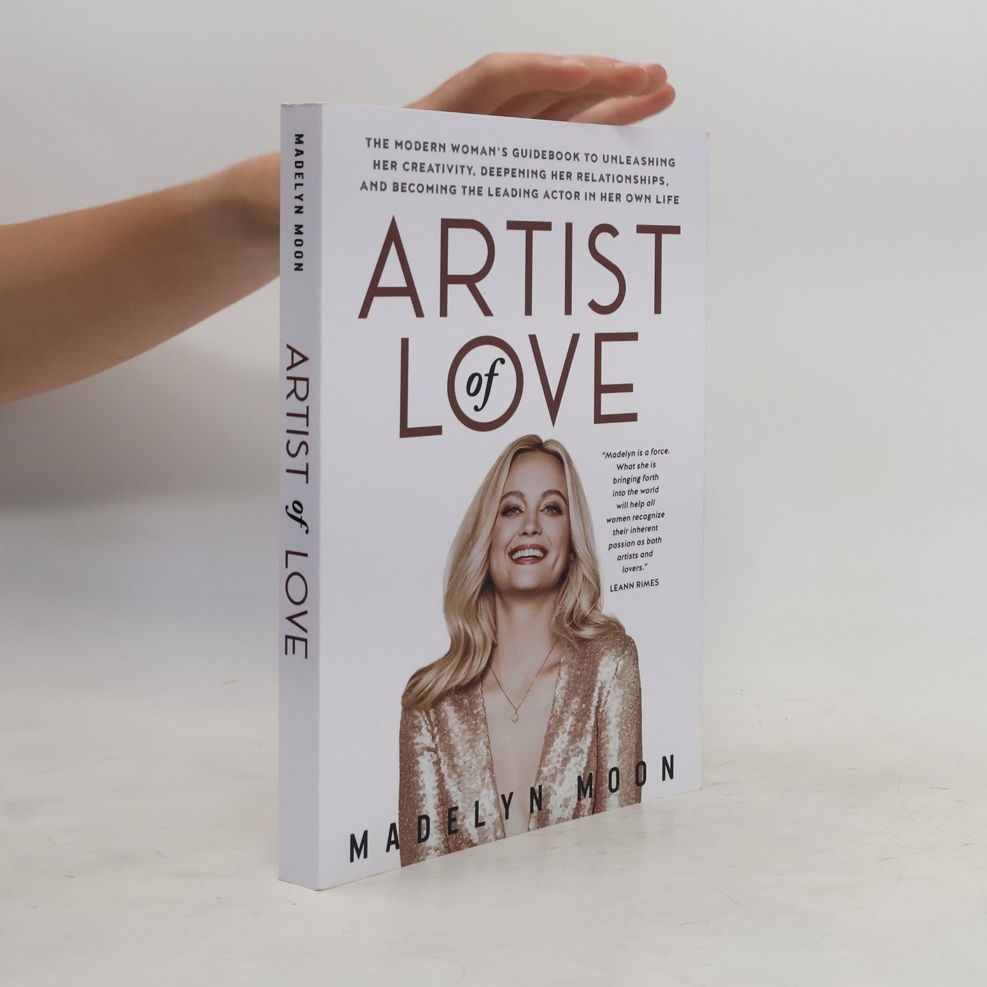Madelyn Moon Artist of Love