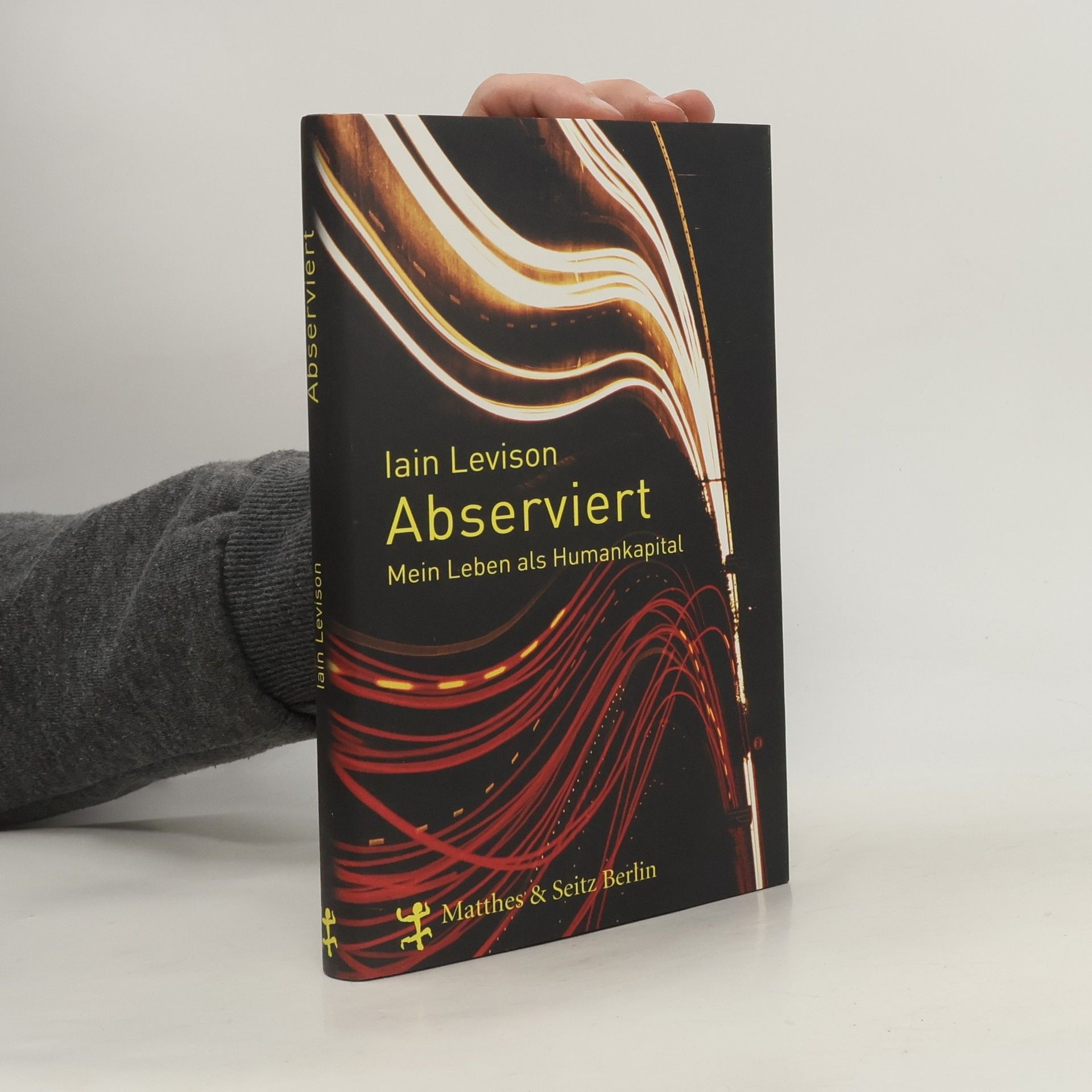 Iain Levison Abserviert