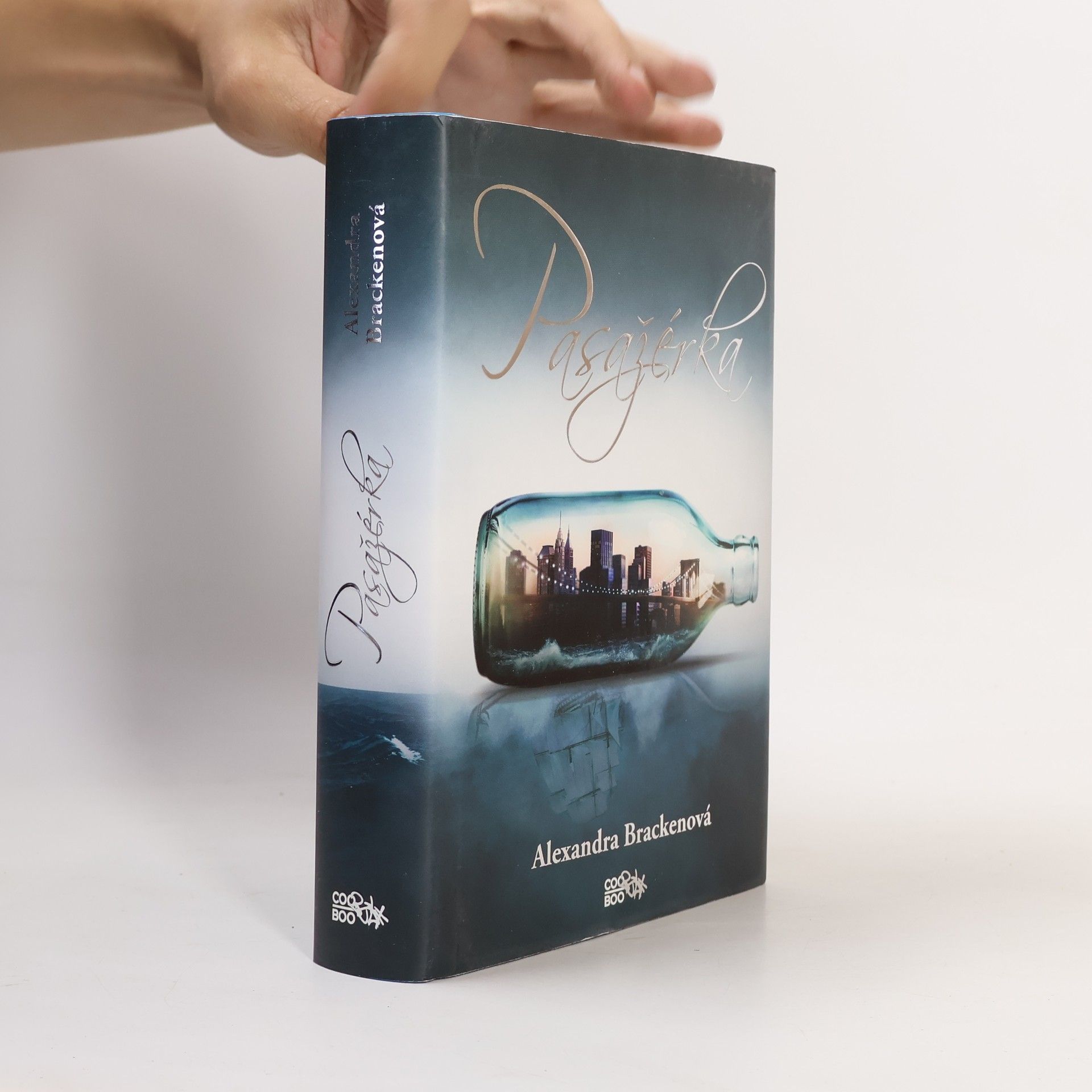 Alexandra Bracken Pasažérka
