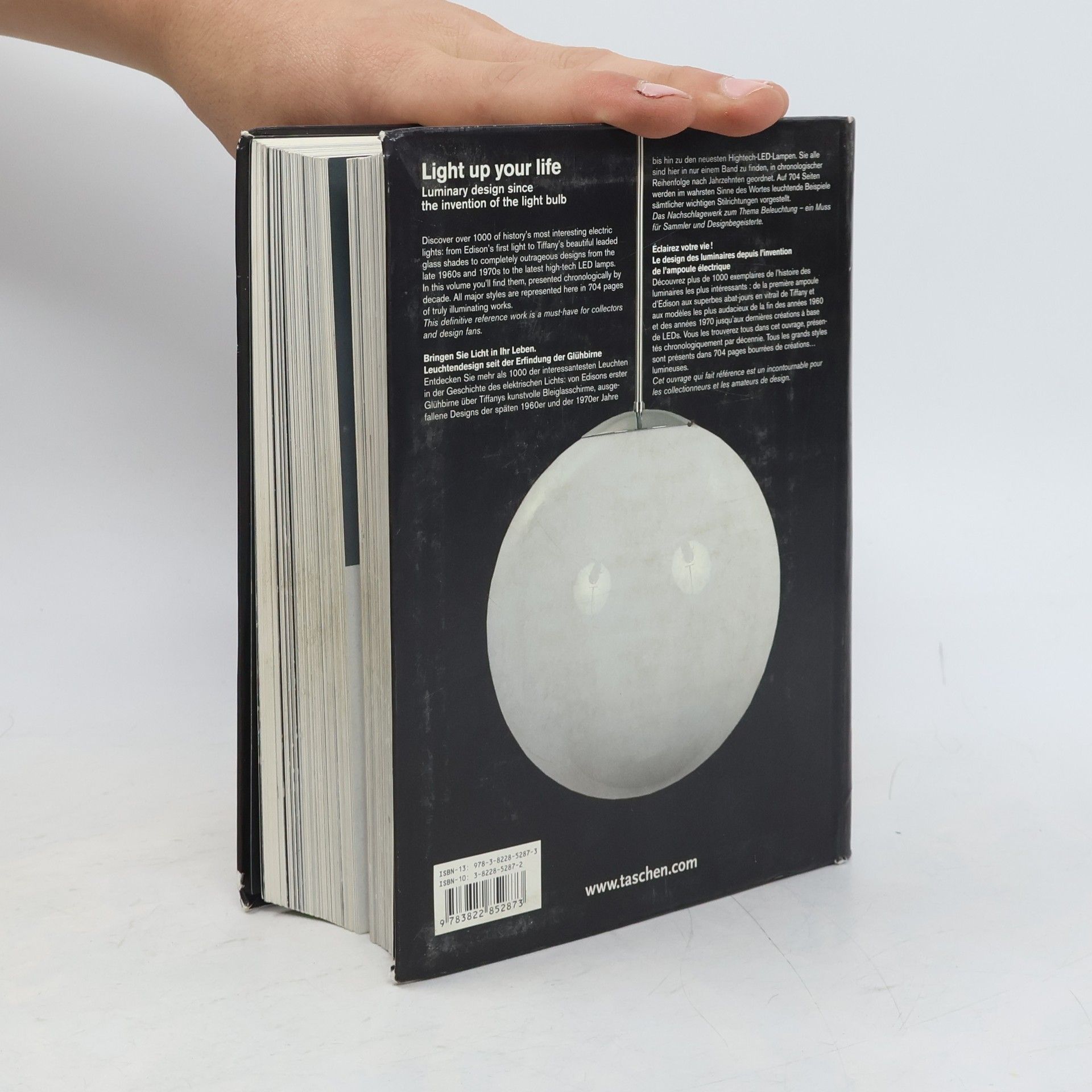 Charlotte Fiell 1000 lights