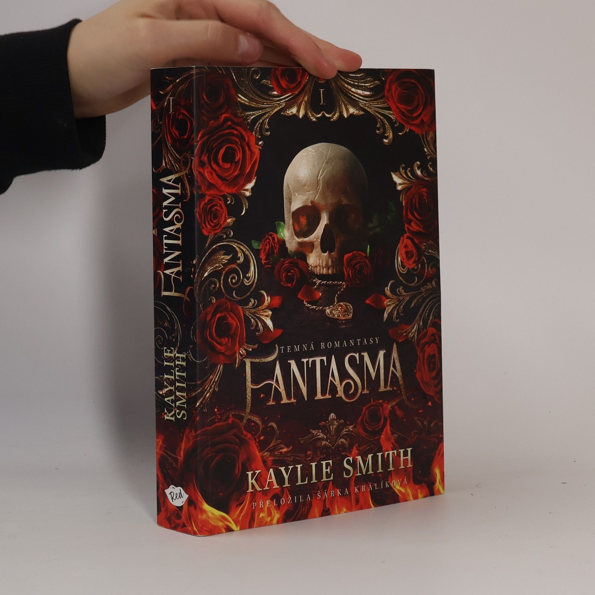 Kaylie Smith Hříšné hry. První díl, Fantasma