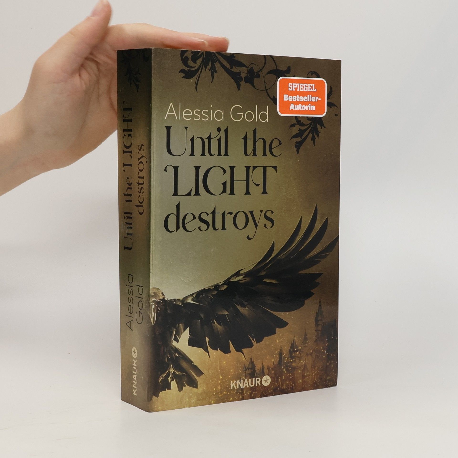 Alessia Gold Redveil - 2: Until the Light destroys