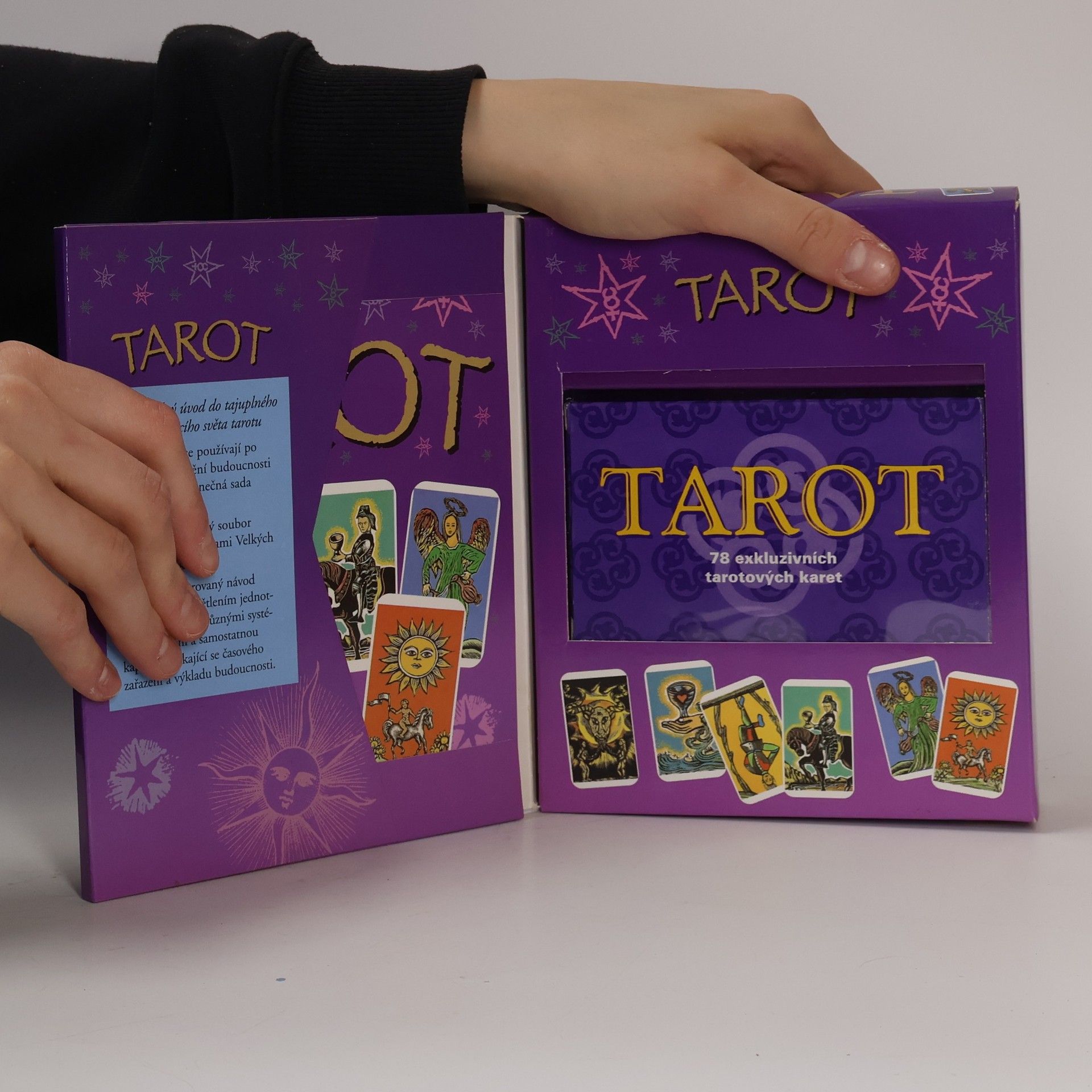 Jonathan Dee Tarot. Knížečka a 78 karet