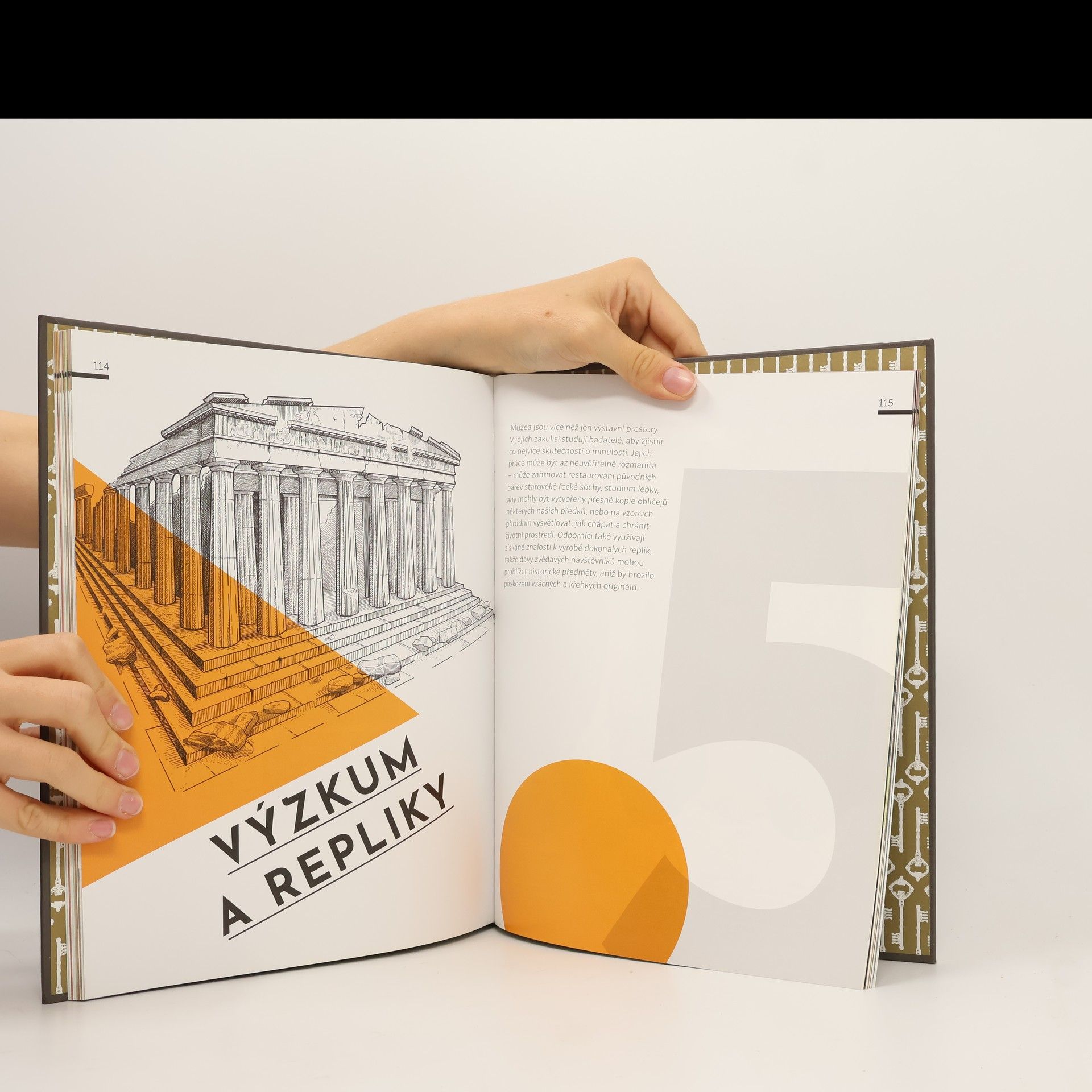 Autores varios V zákulisí: Muzeum