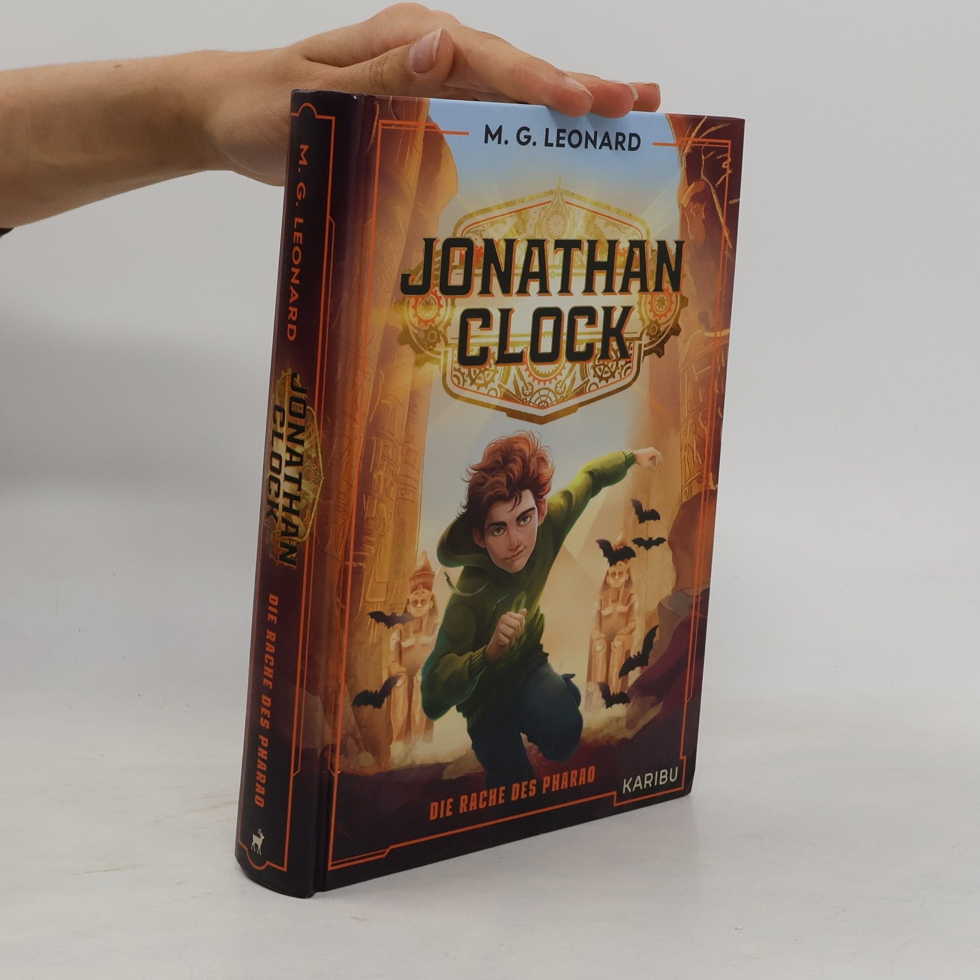 M. G. Leonard Jonathan Clock