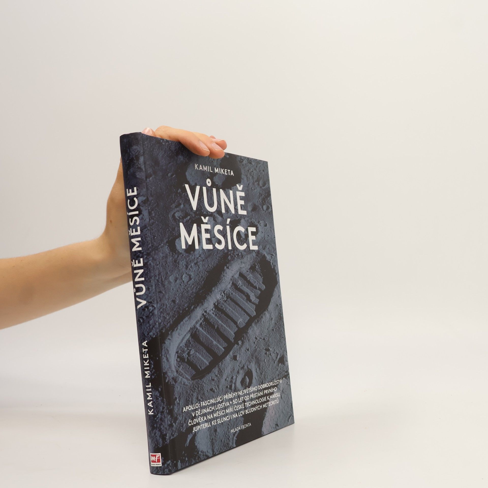 Kamil Miketa Vůně Měsíce