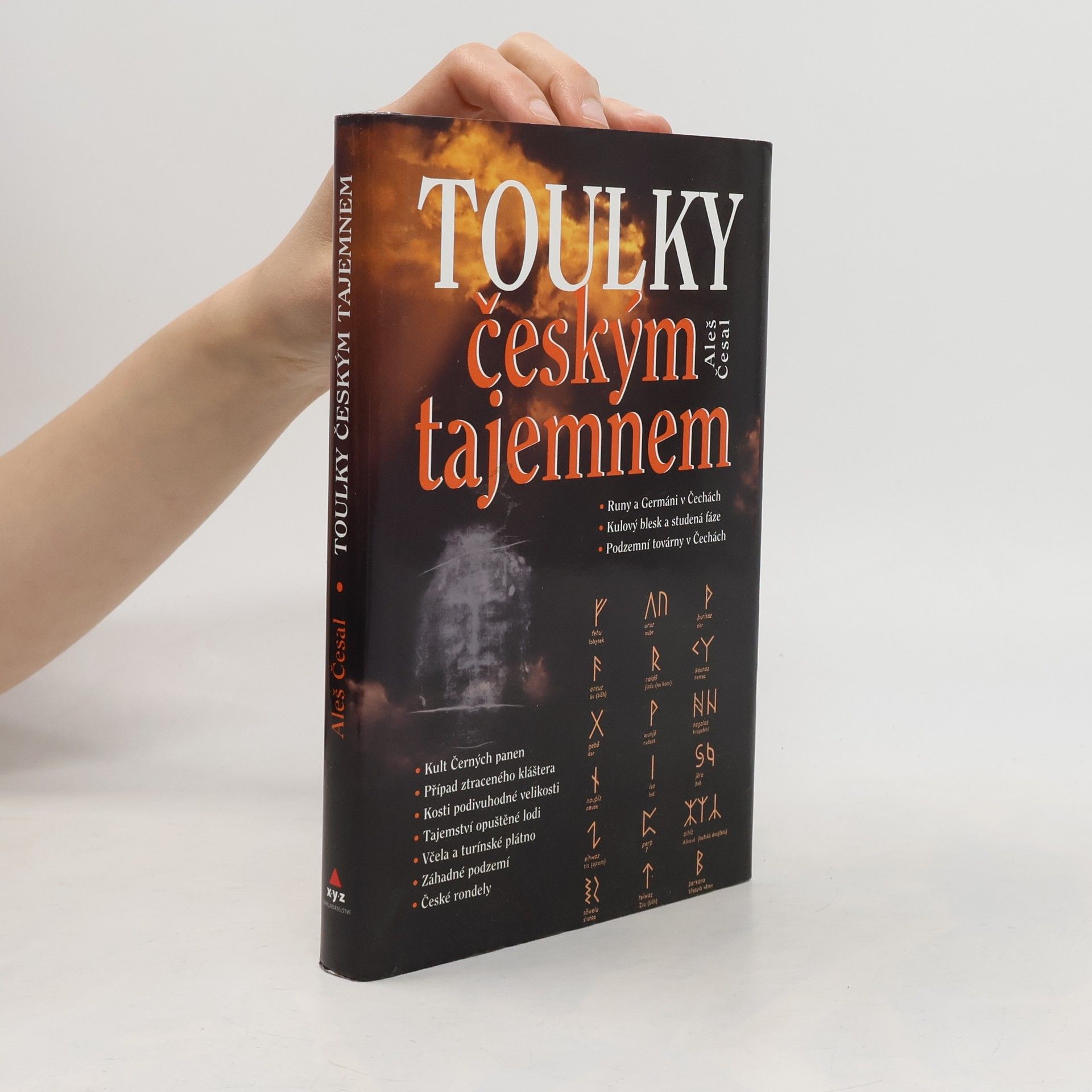 Toulky českým tajemnem