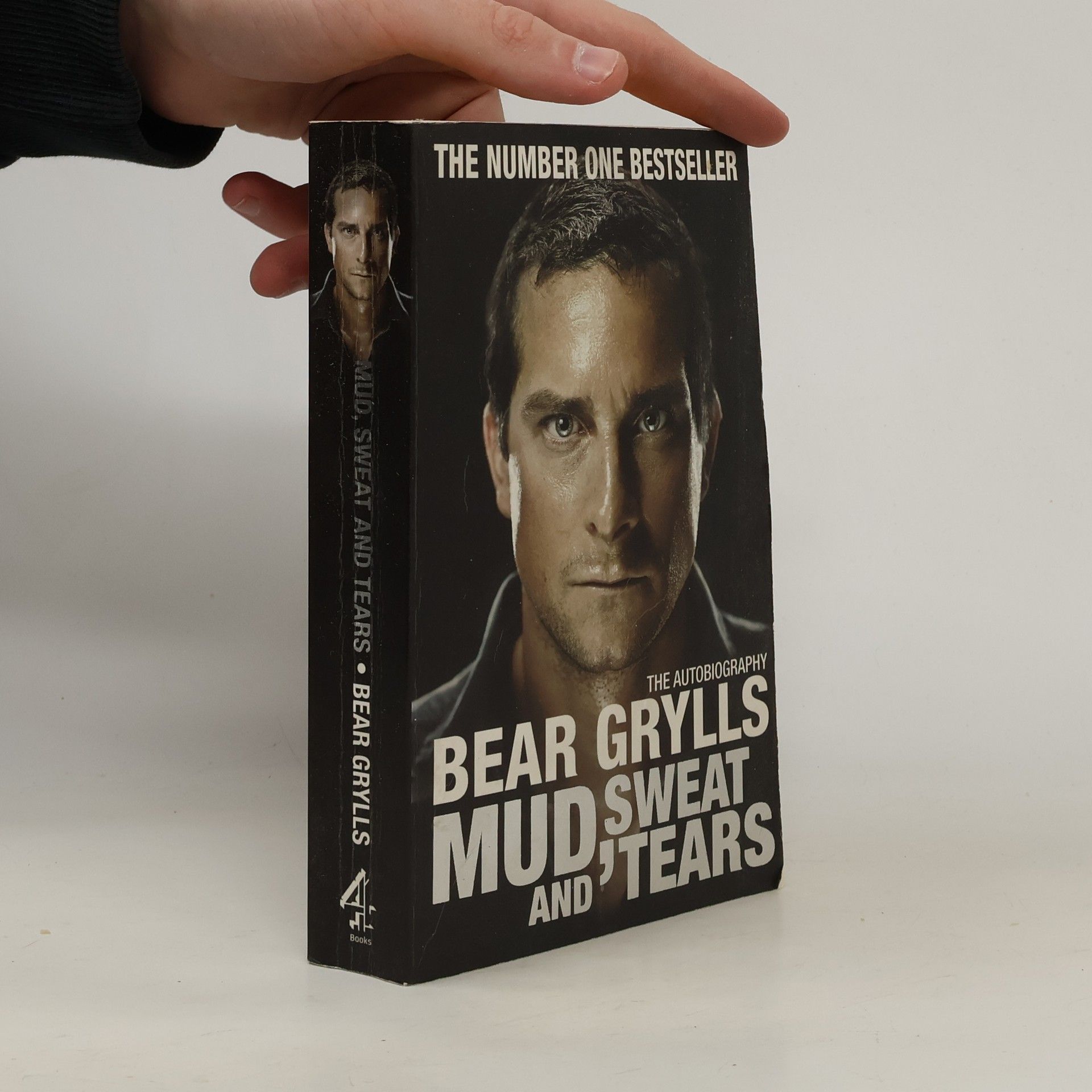 Bear Grylls Mud, Sweat and Tears
