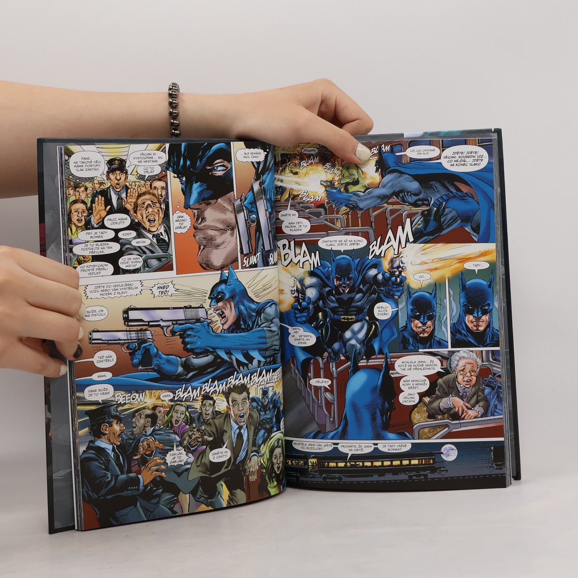 Kolektiv autorů Batman: Odysea kniha první