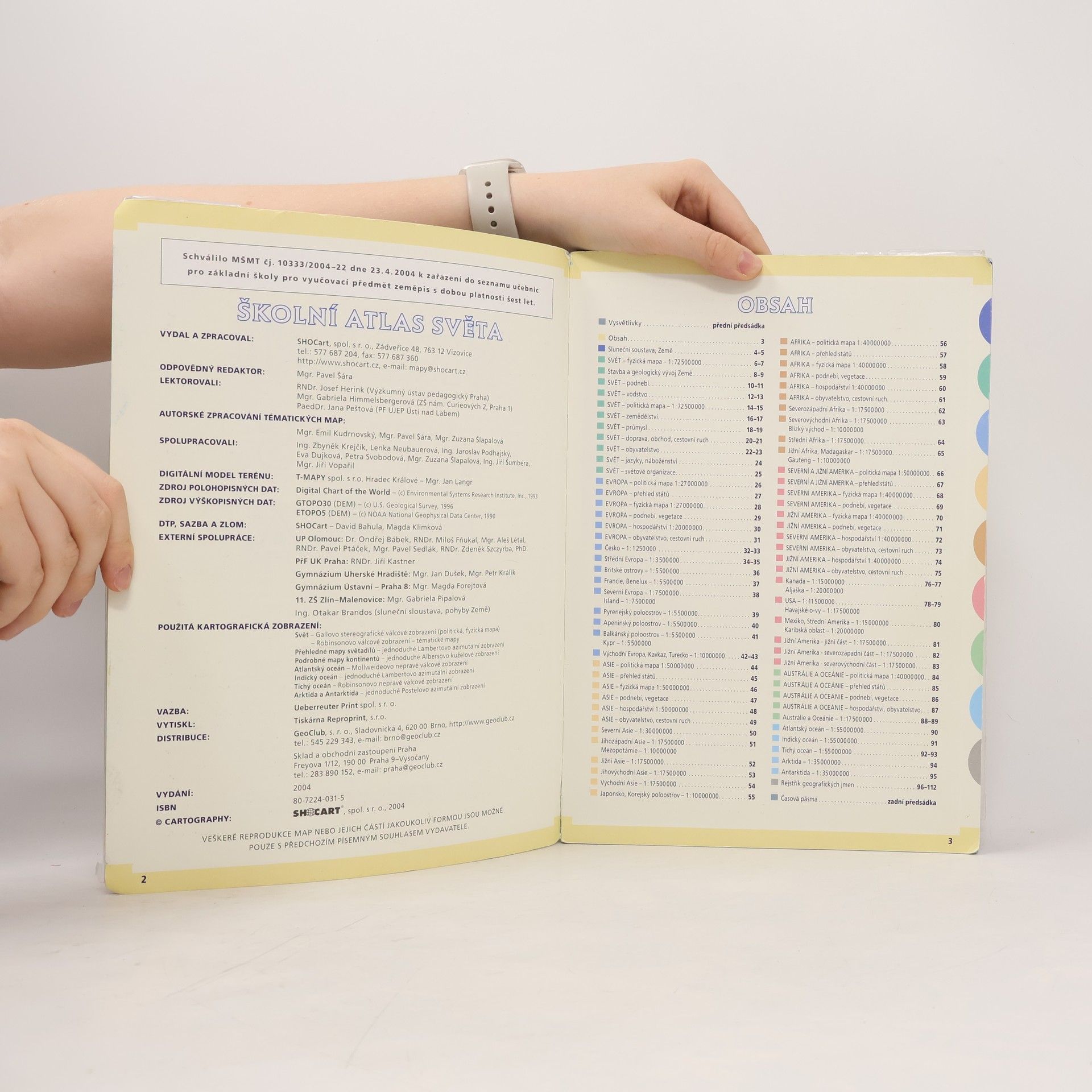 Autores varios Školní atlas světa