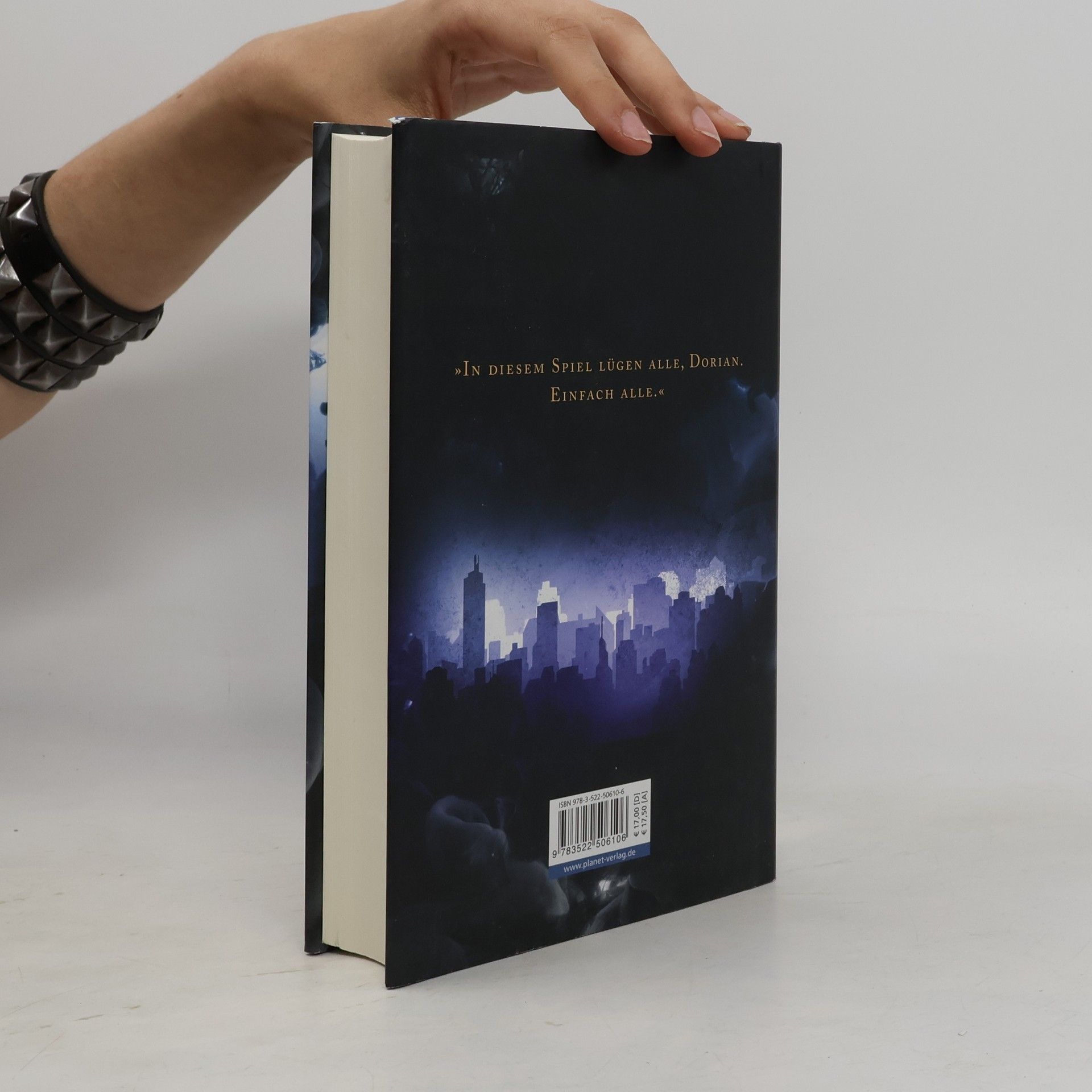 Katja Ammon Darker Things: Eine Liebe zwischen den Welten