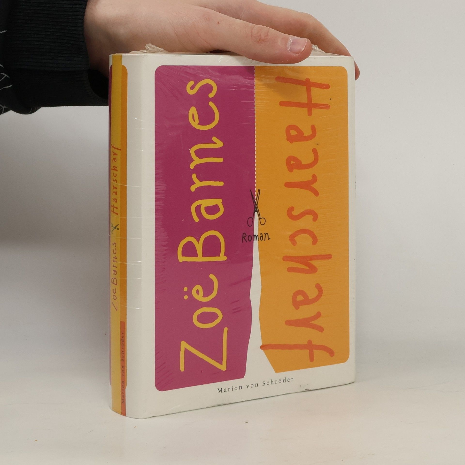 Zoö Barnes Haarscharf