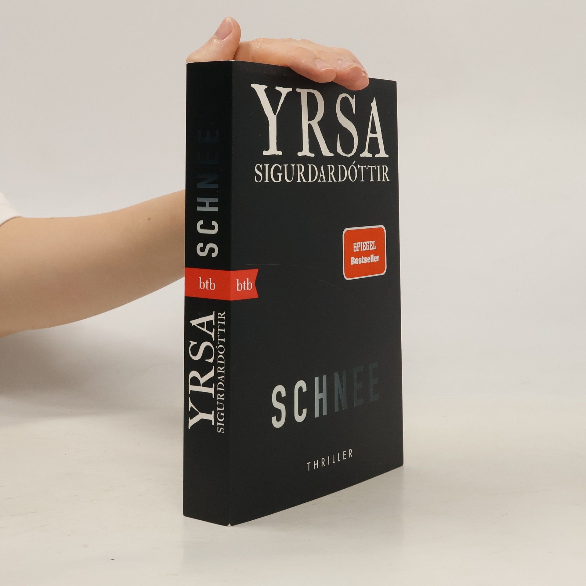 Yrsa Sigurðardóttir Schnee