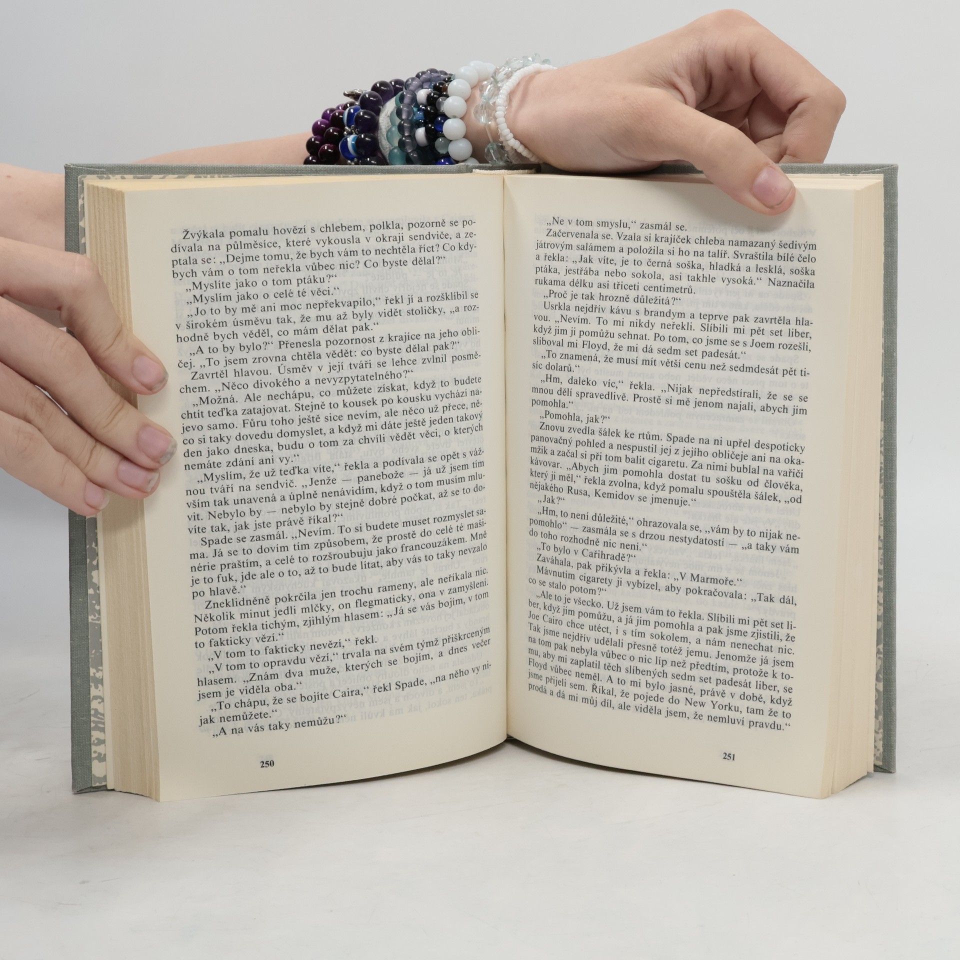 Dashiell Hammett Tři krvavé historie