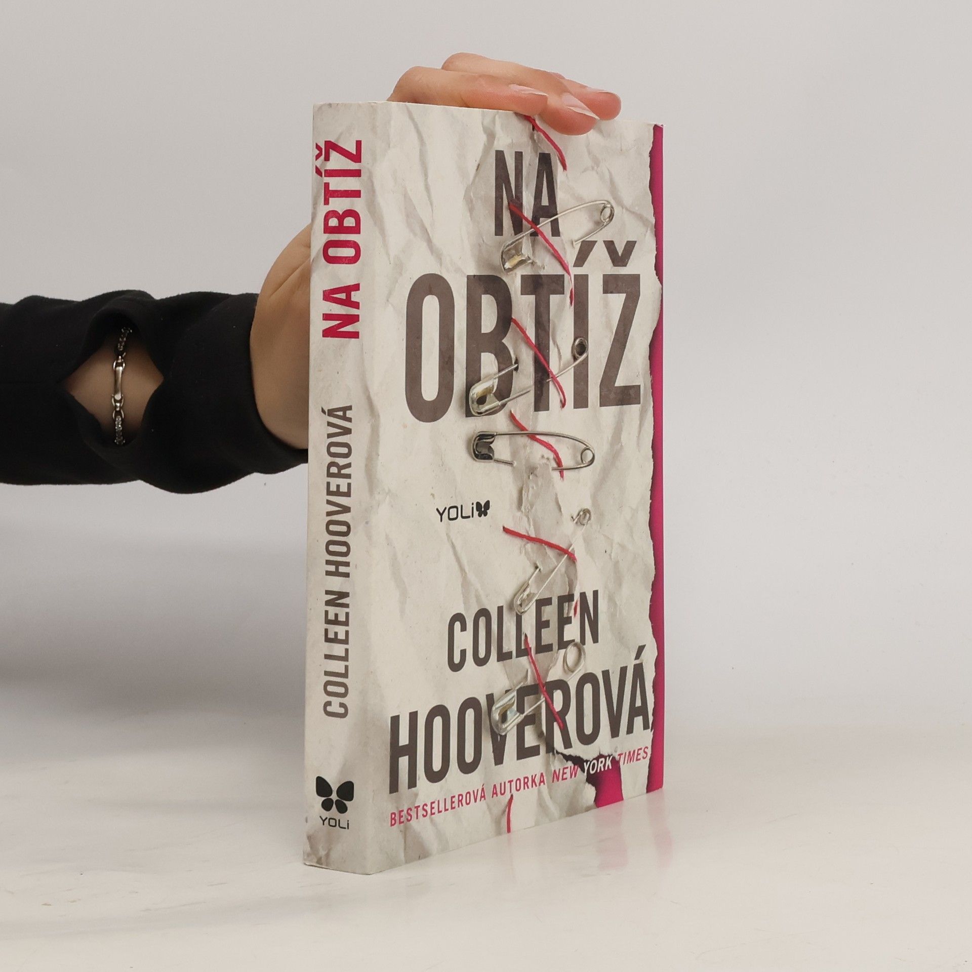Colleen Hoover Na obtíž