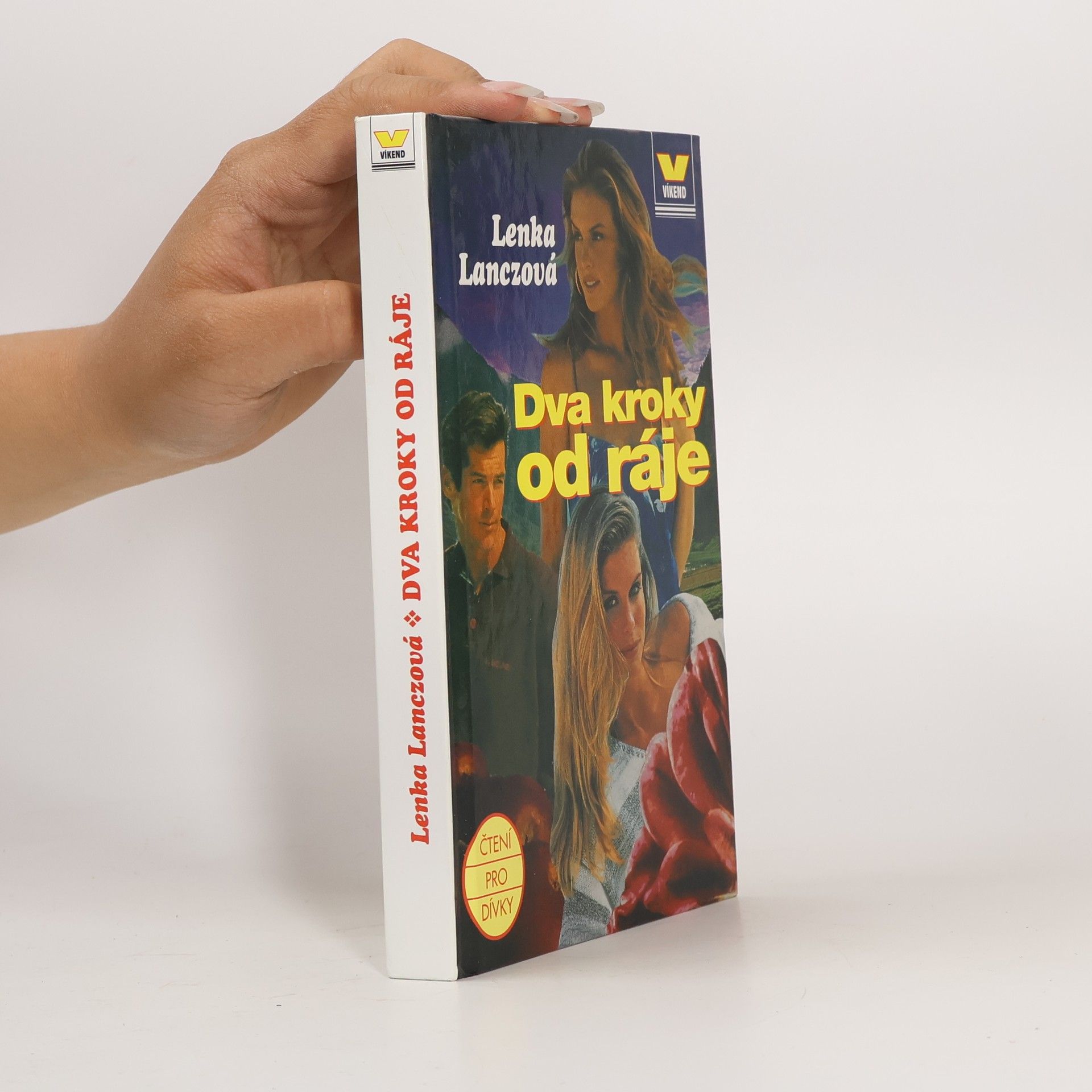 Lenka Lanczová Dva kroky od ráje