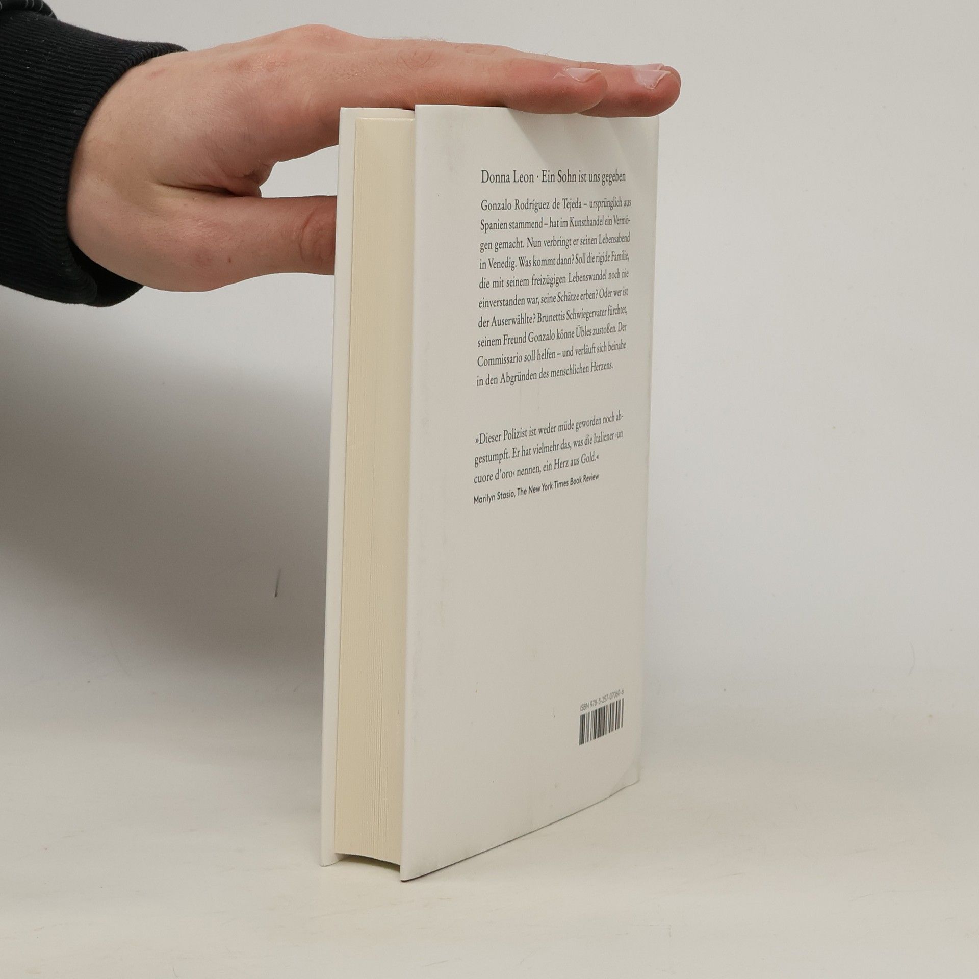 Donna Leon Ein Sohn ist uns gegeben