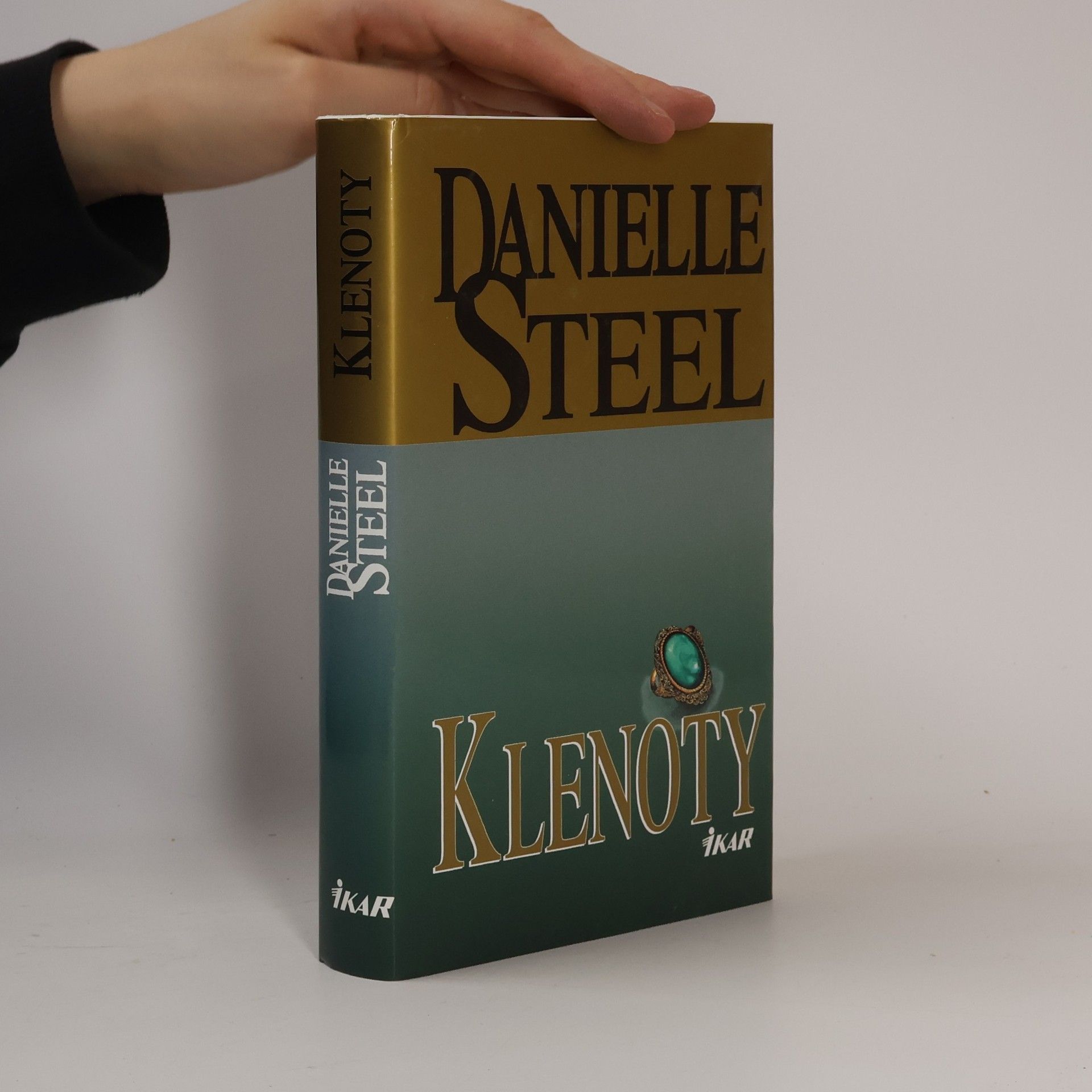Danielle Steel Klenoty