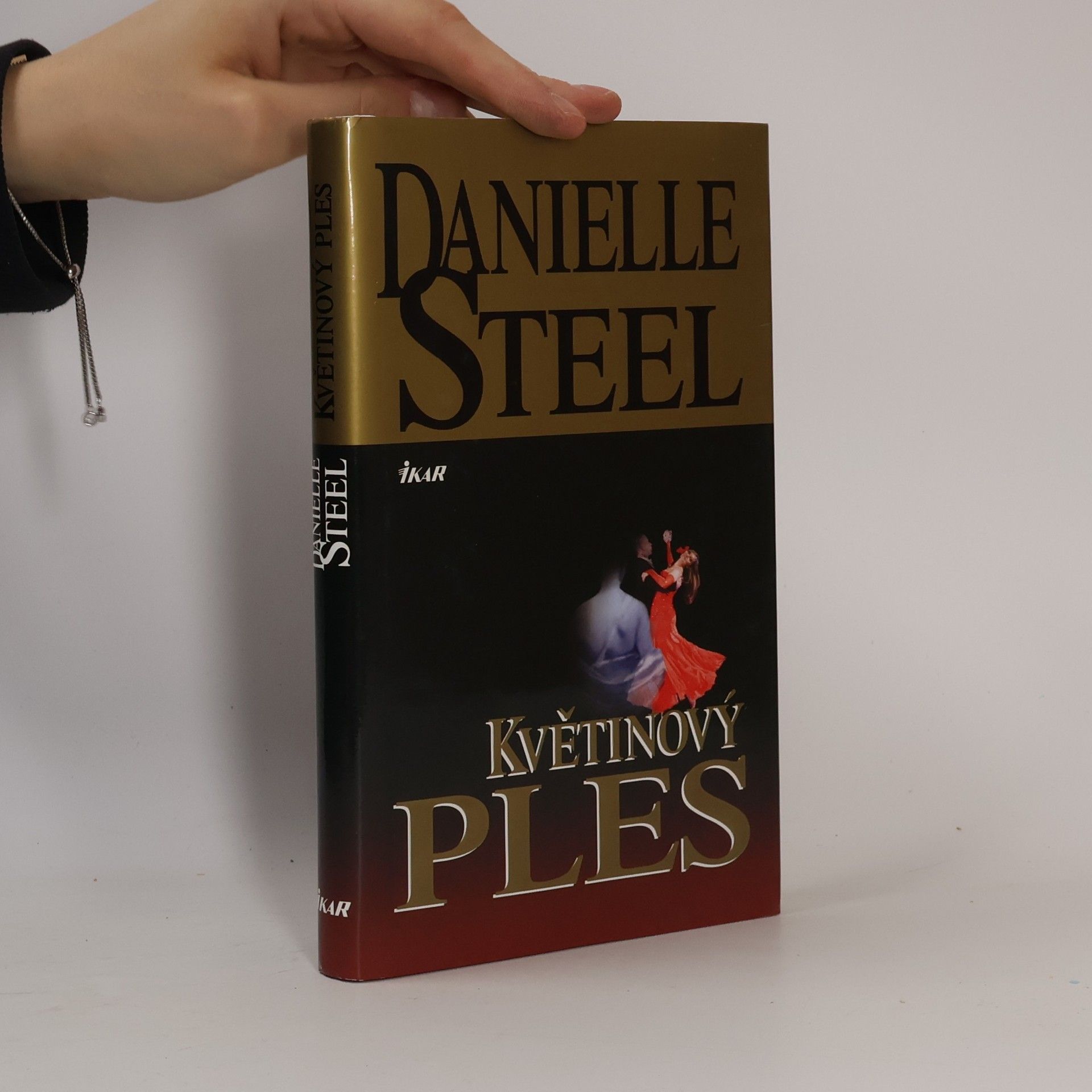 Danielle Steel Květinový ples