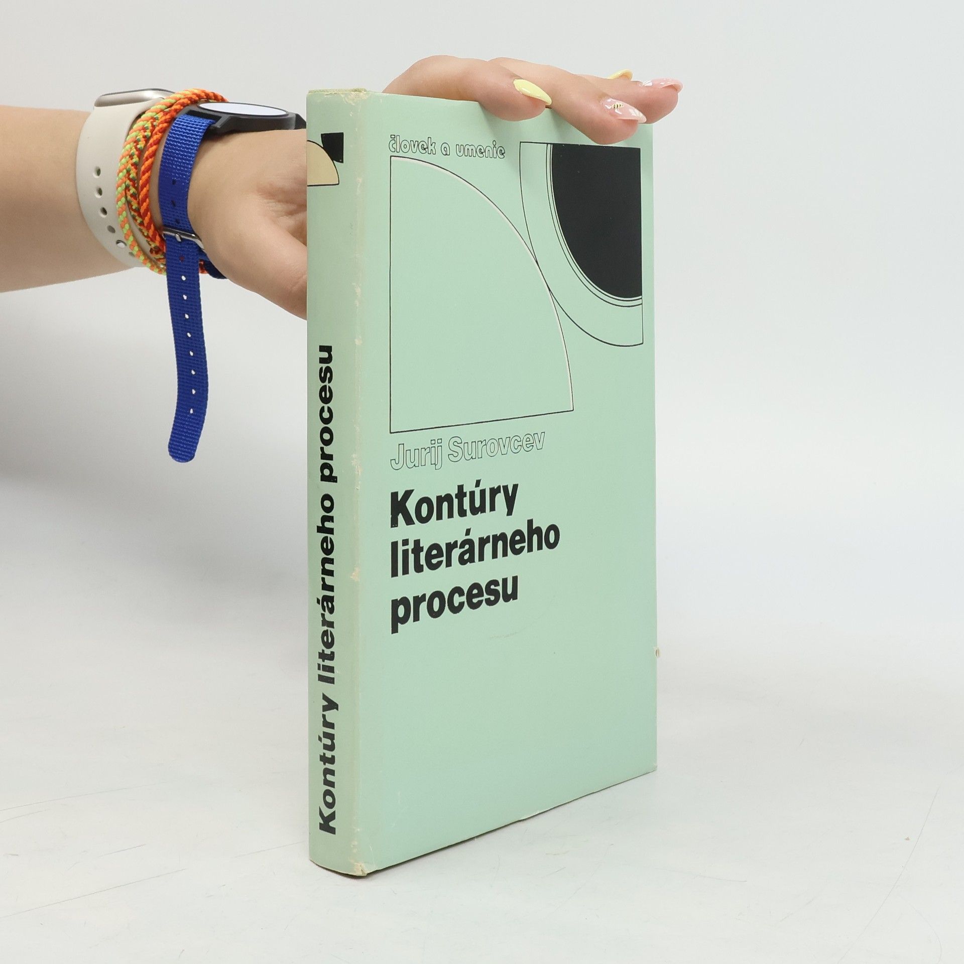 Jurij Ivanovič Surovcev Kontury literárneho procesu