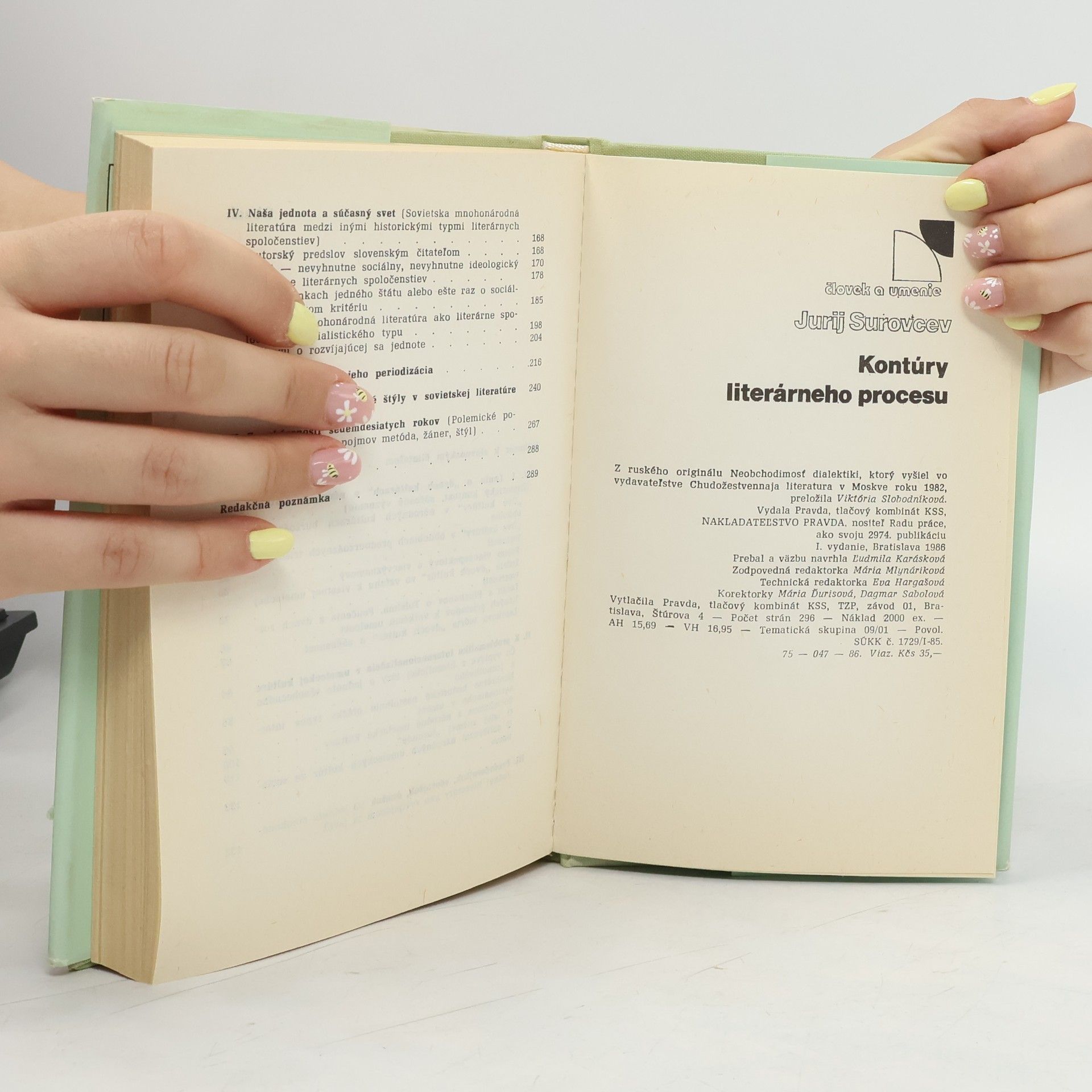 Jurij Ivanovič Surovcev Kontury literárneho procesu