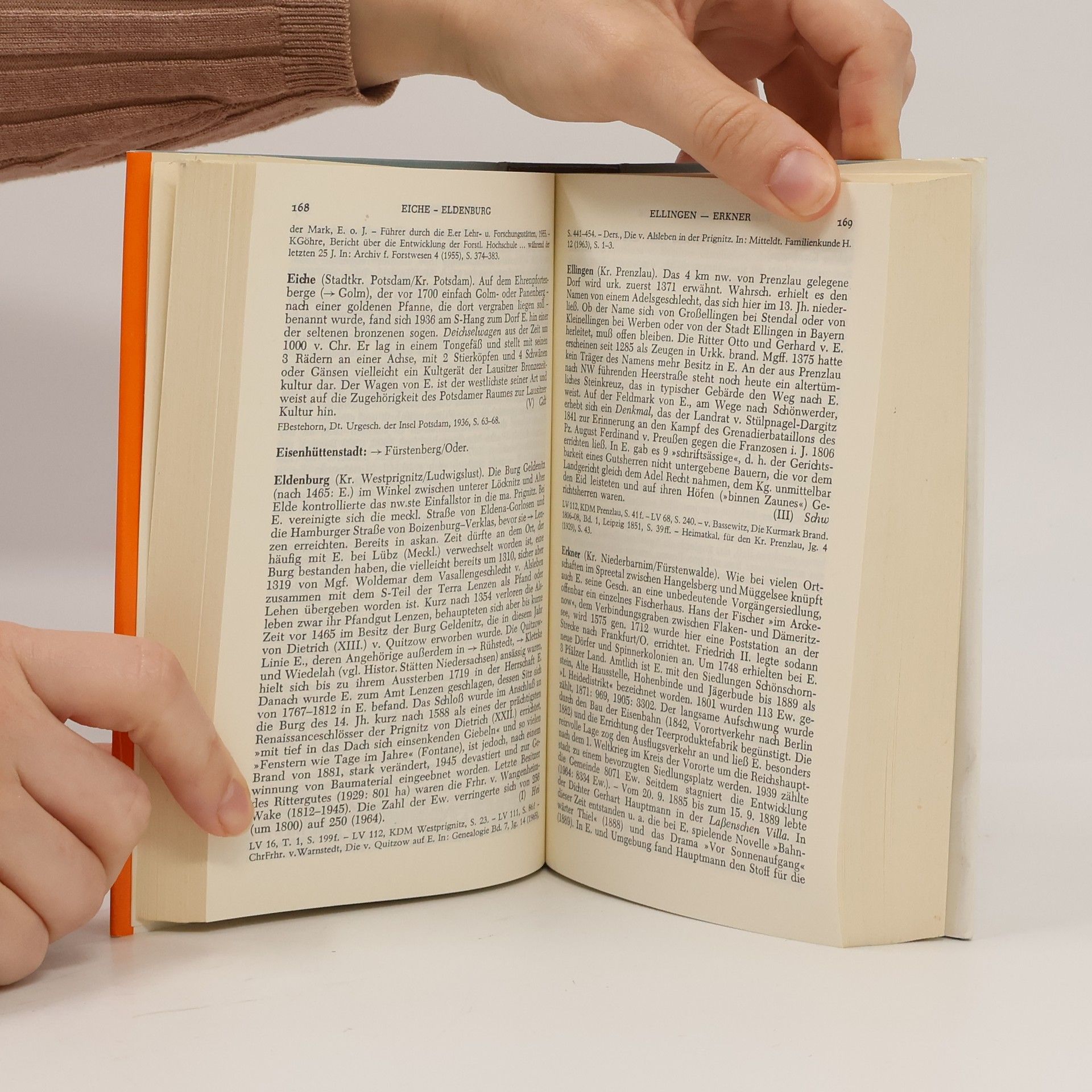 Gerd-Heinrich Neumann Handbuch der historischen Stätten Deutschlands. Kröner 311