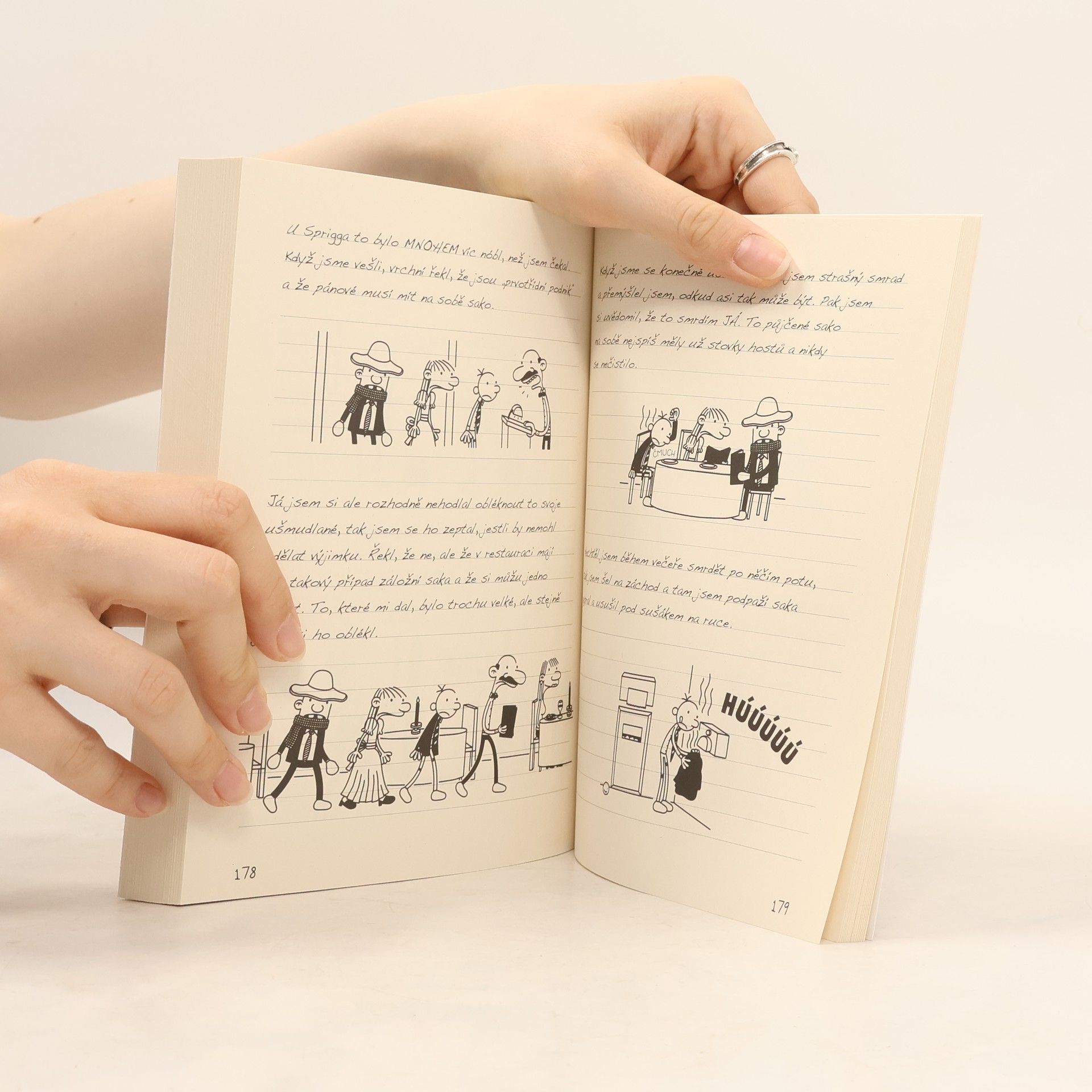 Jeff Kinney Deník malého poseroutky 7. Páté kolo u vozu