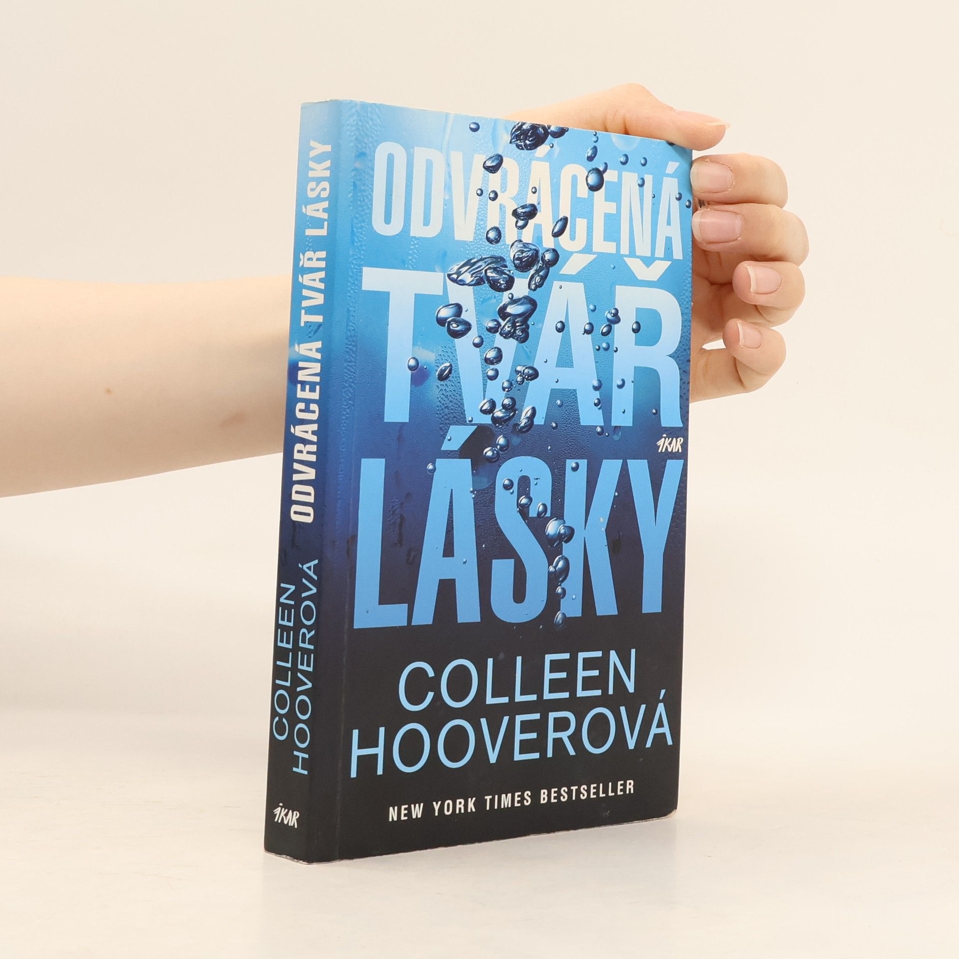 Colleen Hoover Odvrácená tvář lásky