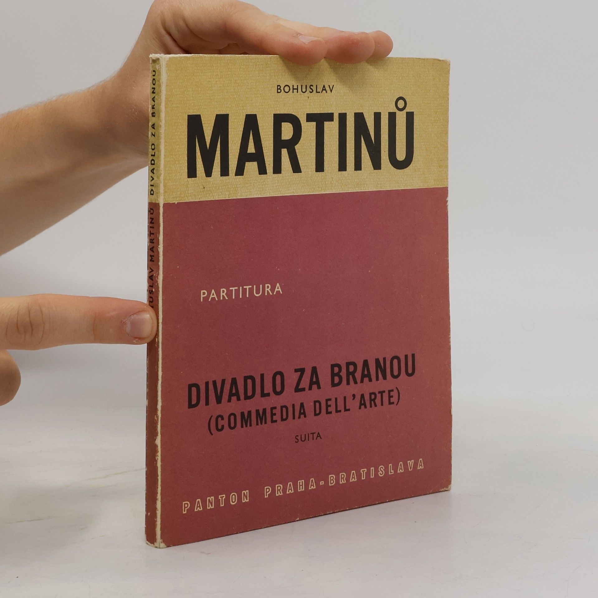 Bohuslav Martinů Divadlo za branou