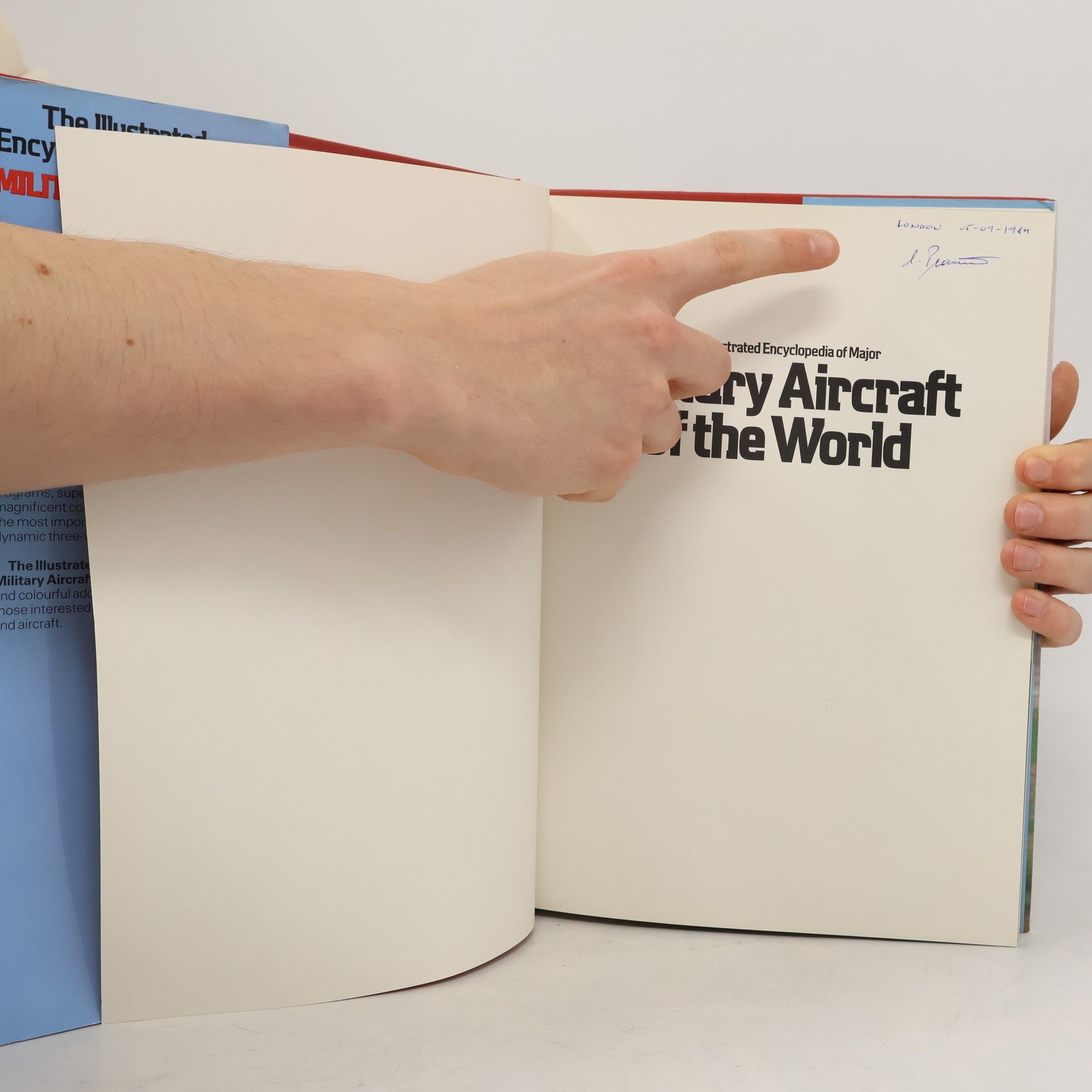 Bill Gunston The Illustrated Encyclopedia fof Major Military Aircraft of the World