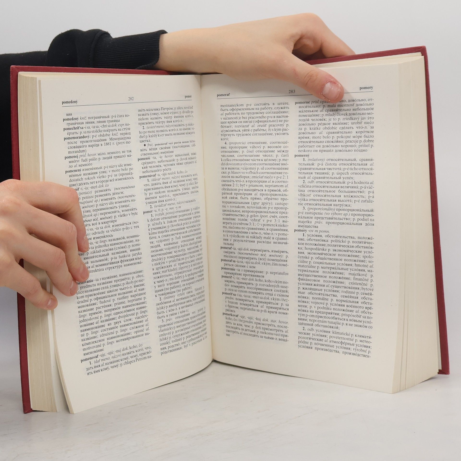 Autorenkollektiv Veľký slovensko-ruský slovník 3
