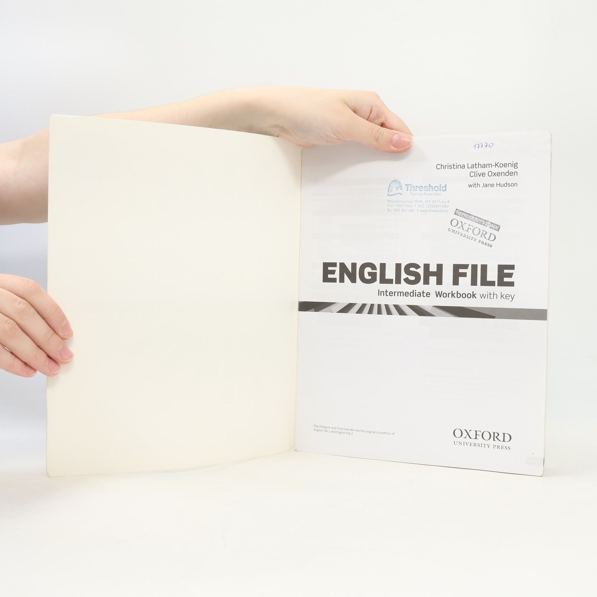 Christina Latham-Koenig English file : elementar : workbook with key