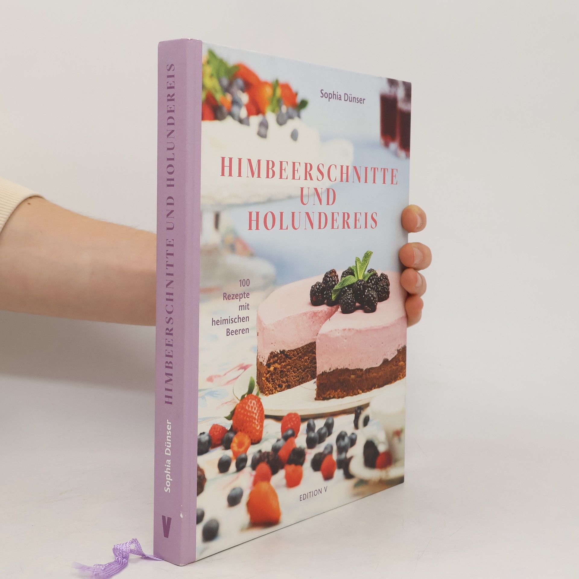 Sophia Dünser Himbeerschnitte und Holundereis