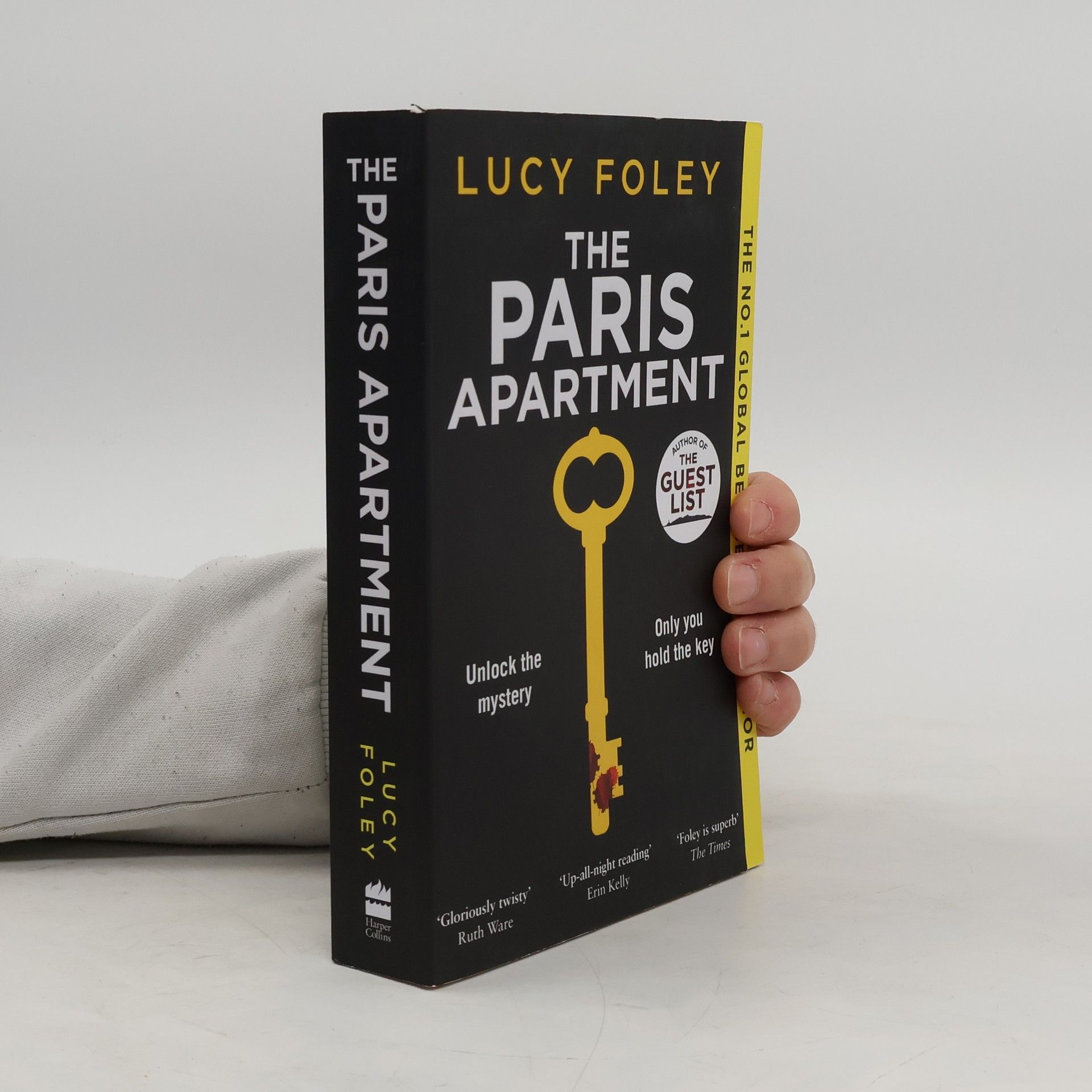 Lucy Foley The Paris apartment
