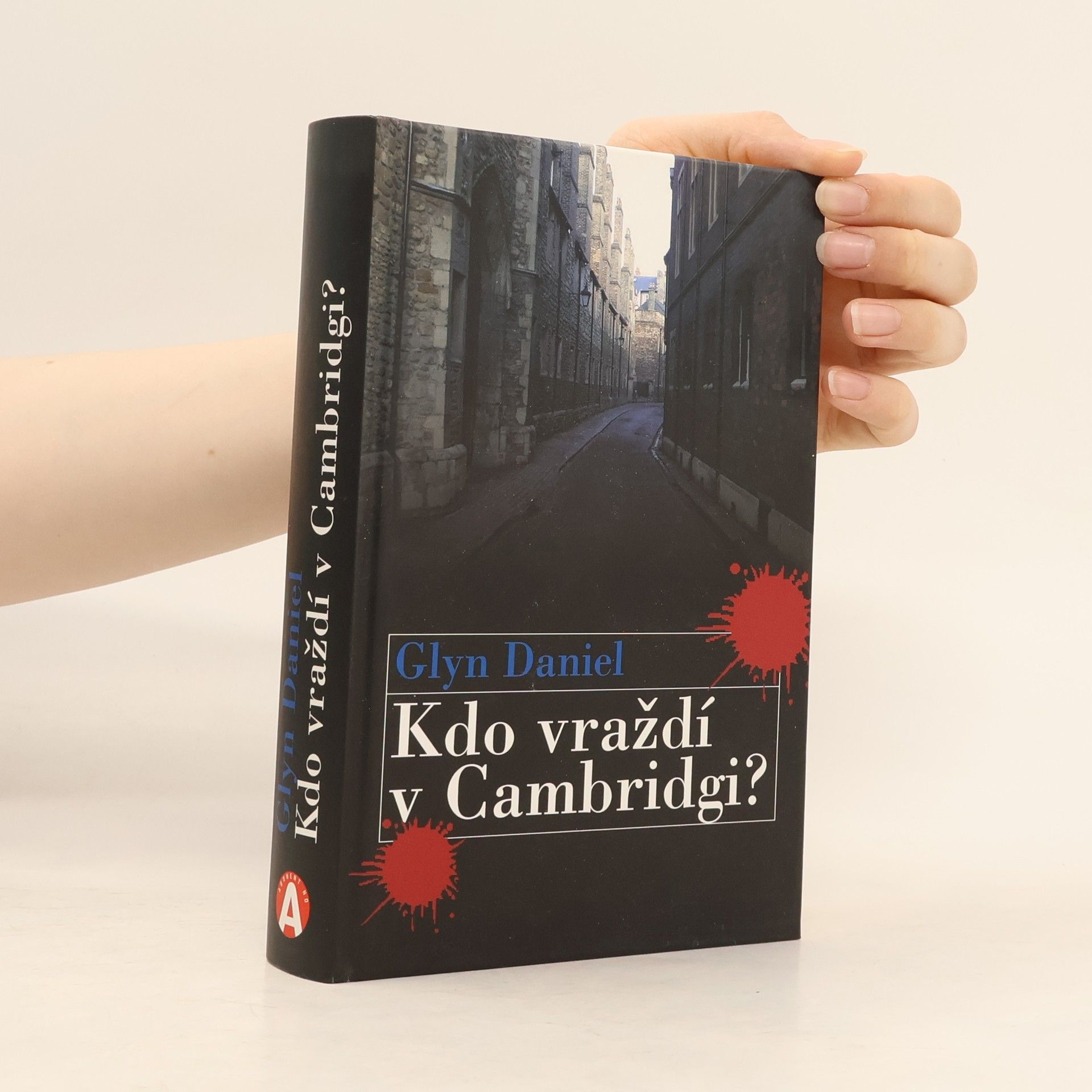 Glyn Daniel Kdo vraždí v Cambridgi?