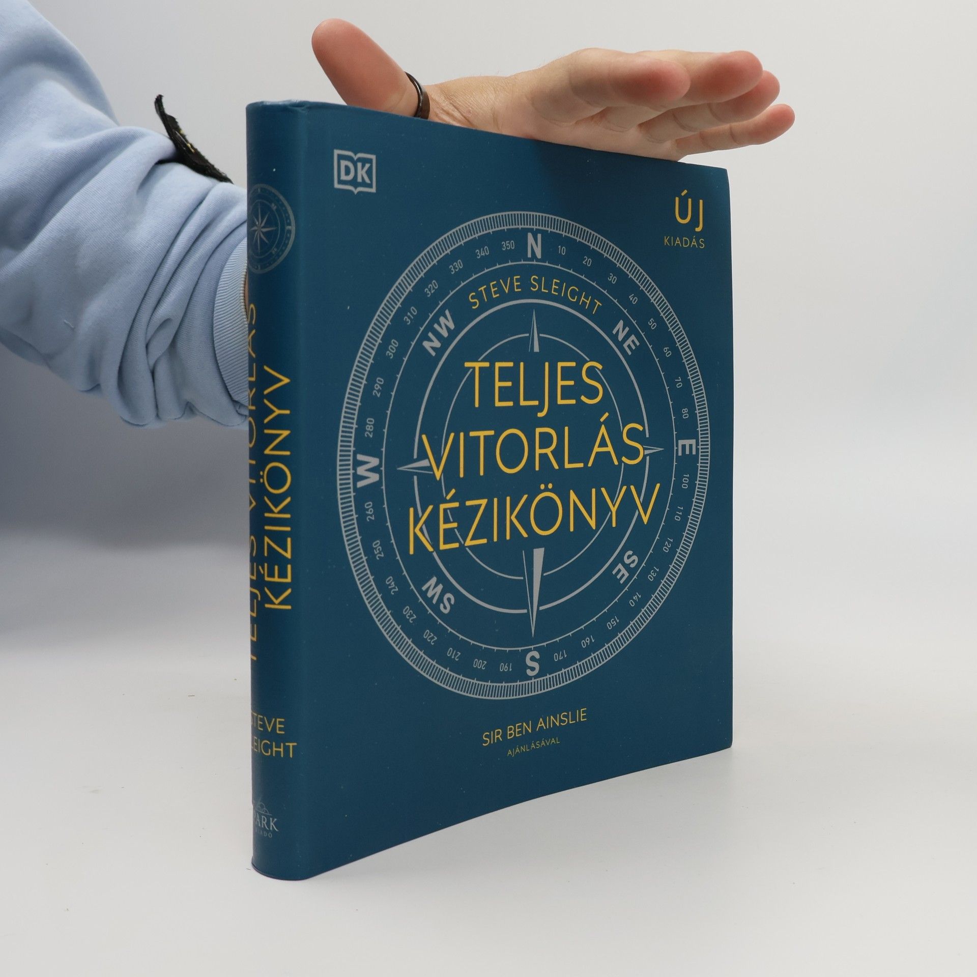 Lars Lippuner Teljes Vitorlás Kézikönyv