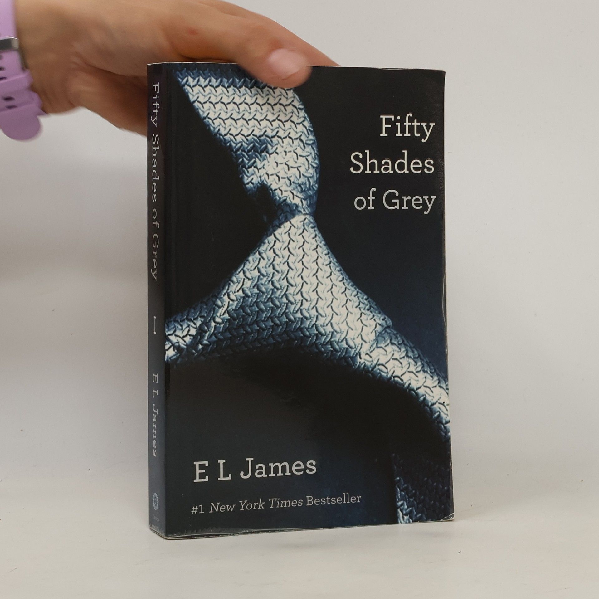 E. L. James Fifty shades of grey