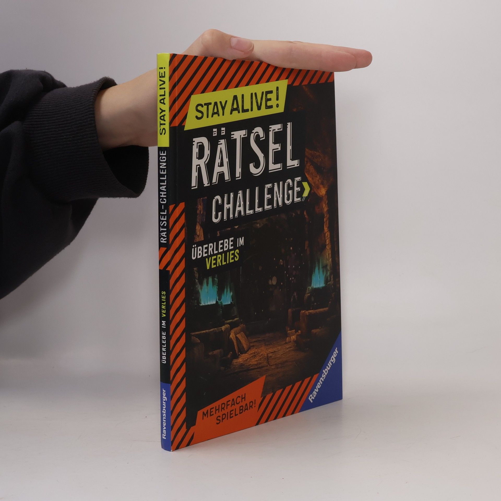 Rina Gregor Ravensburger Stay alive! Rätsel-Challenge - Überlebe im Verlies - Rätselbuch für Gaming-Fans ab 8 Jahren