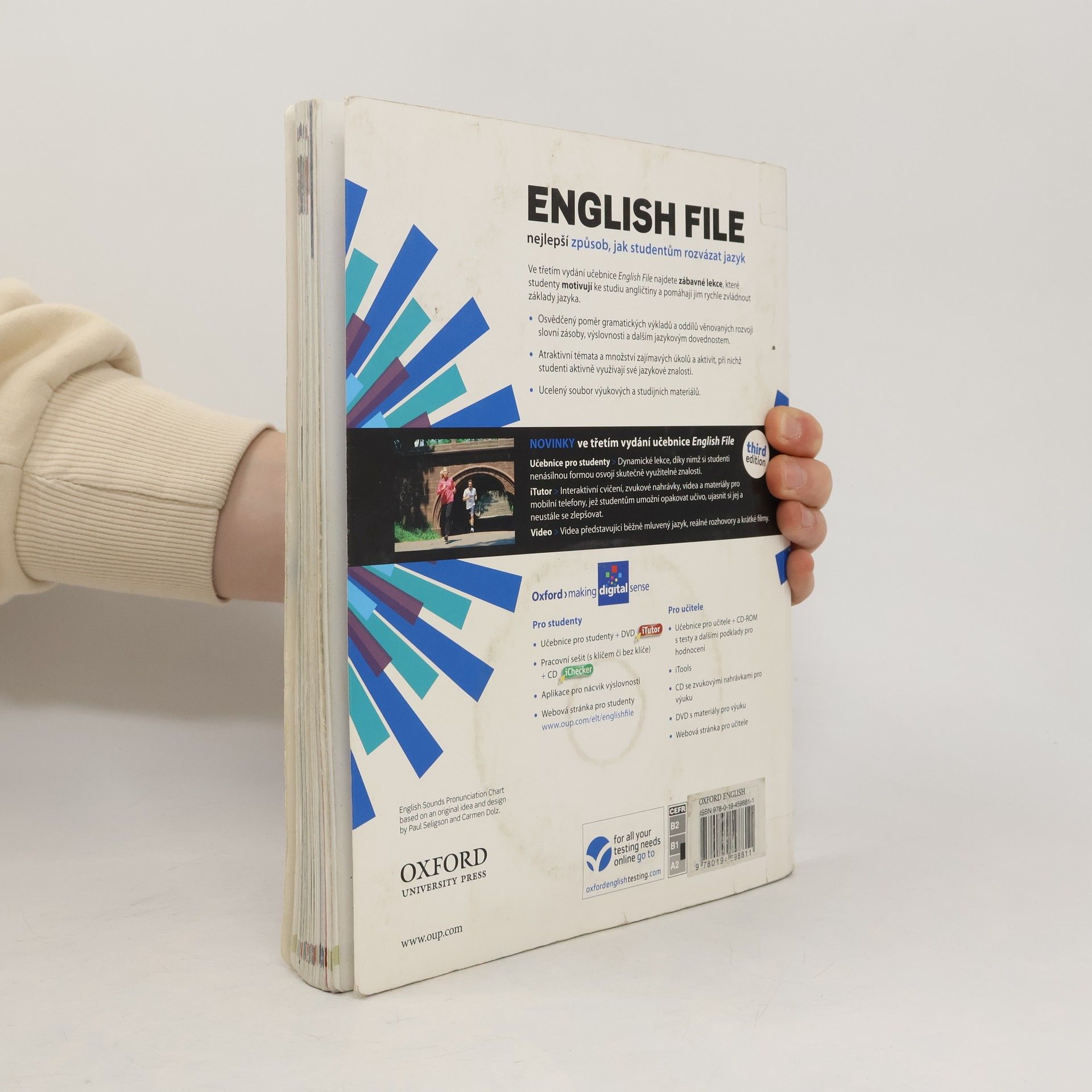 Christina Latham-Koenig English file. Pre-intermediate. Student's book