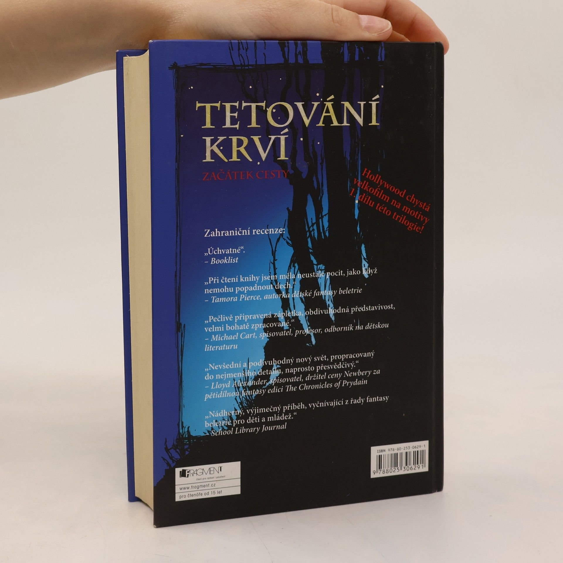 D. M. Cornish Tetování krví. Začátek cesty (kniha první)