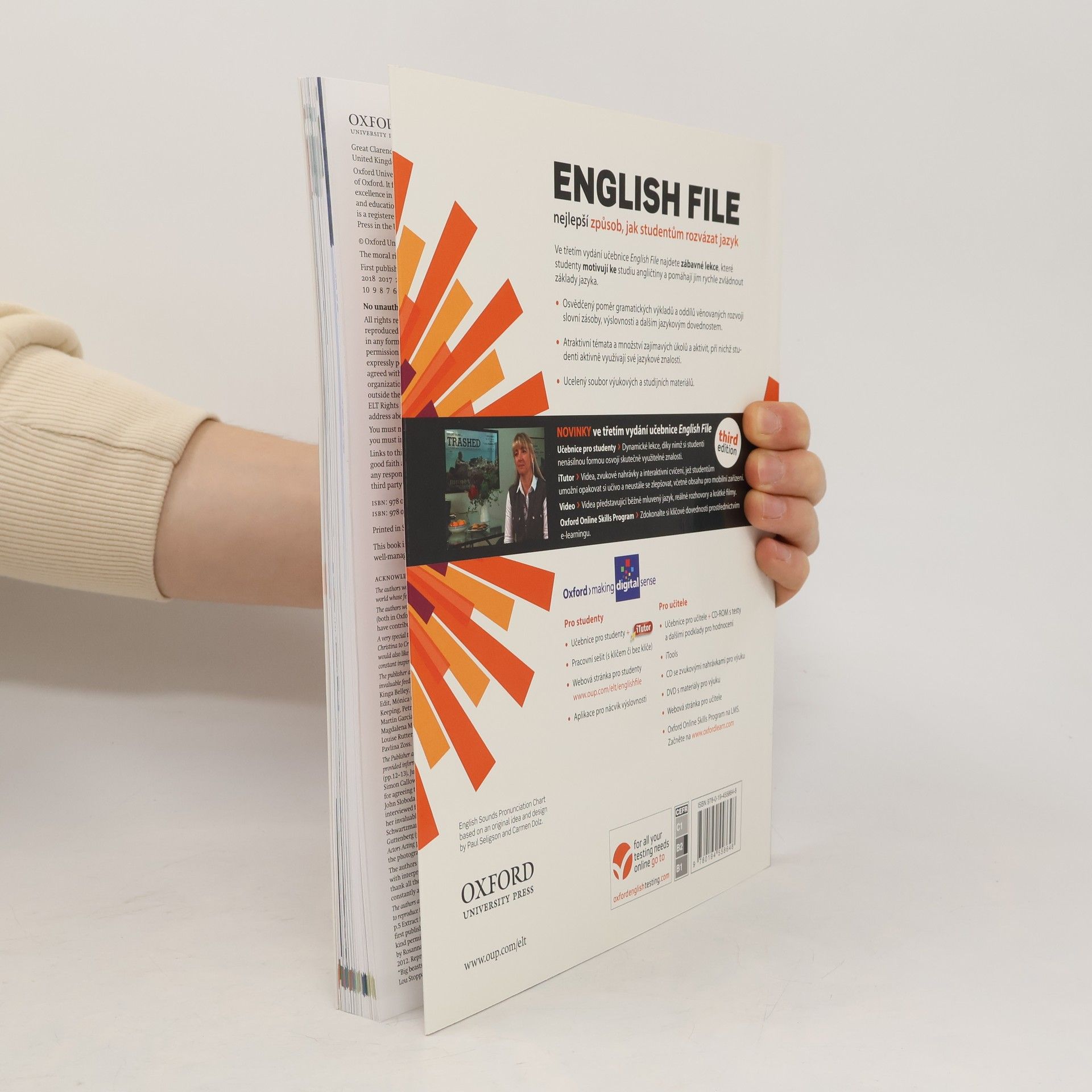 Christina Latham-Koenig English File. Upper-intermediate Student's book