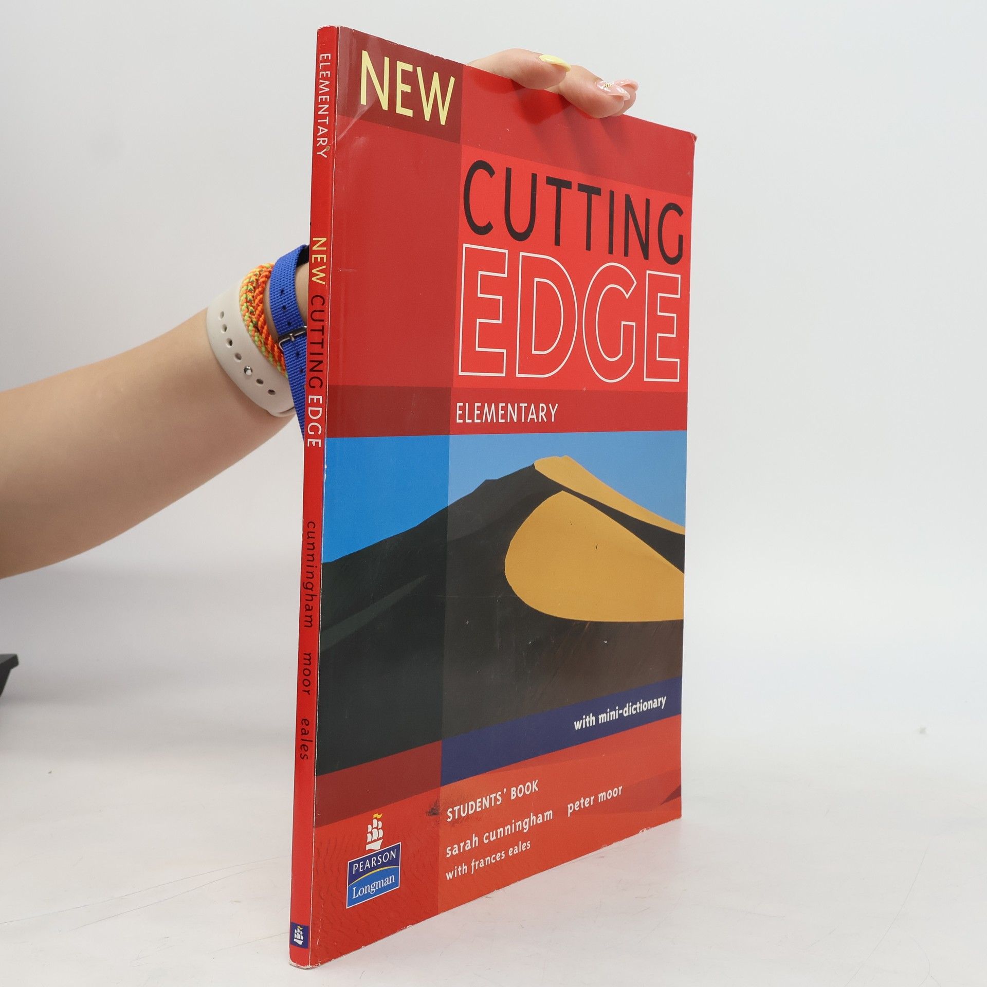 Sarah Cunningham New Cutting Edge. Elementary. Students' Book