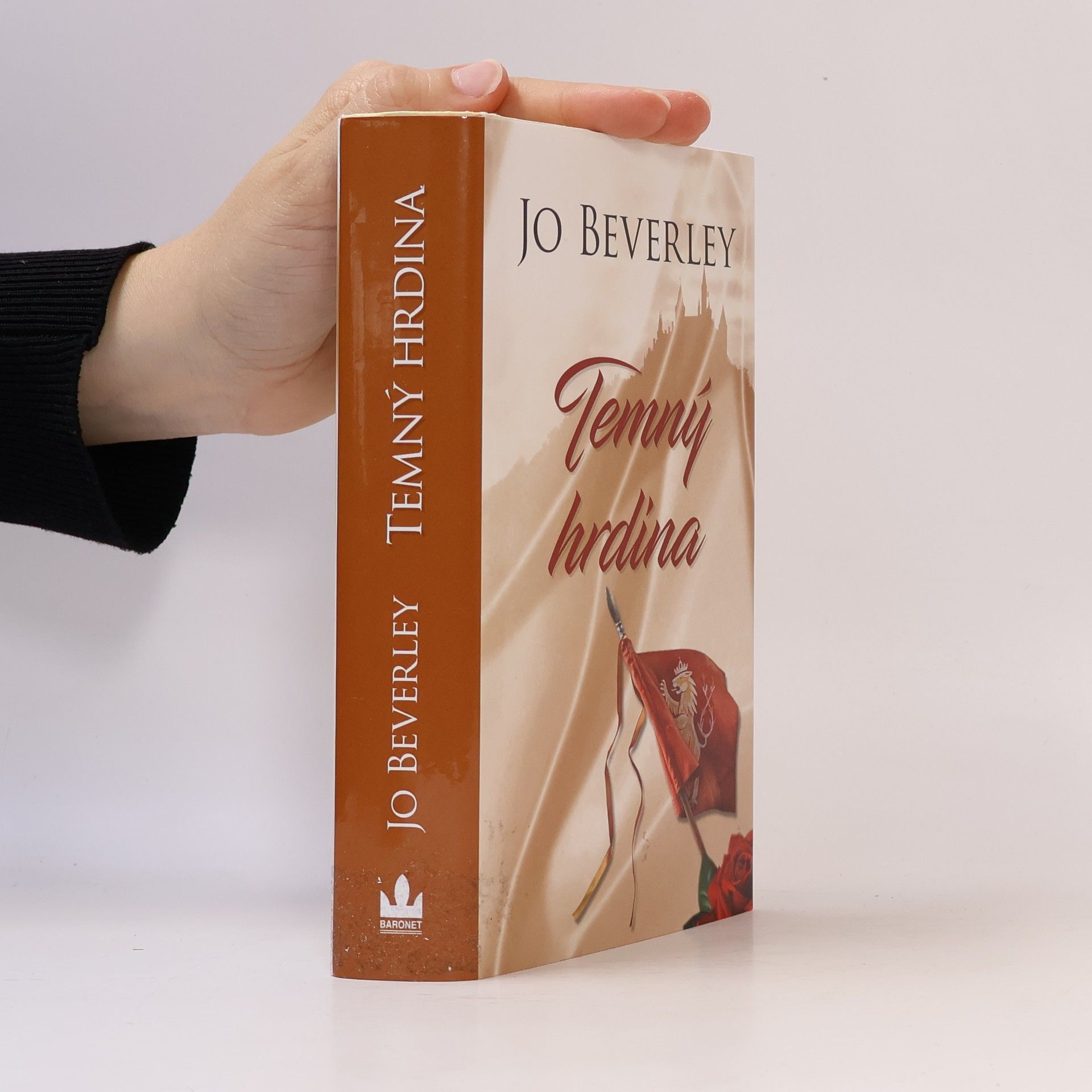 Jo Beverley Temný hrdina