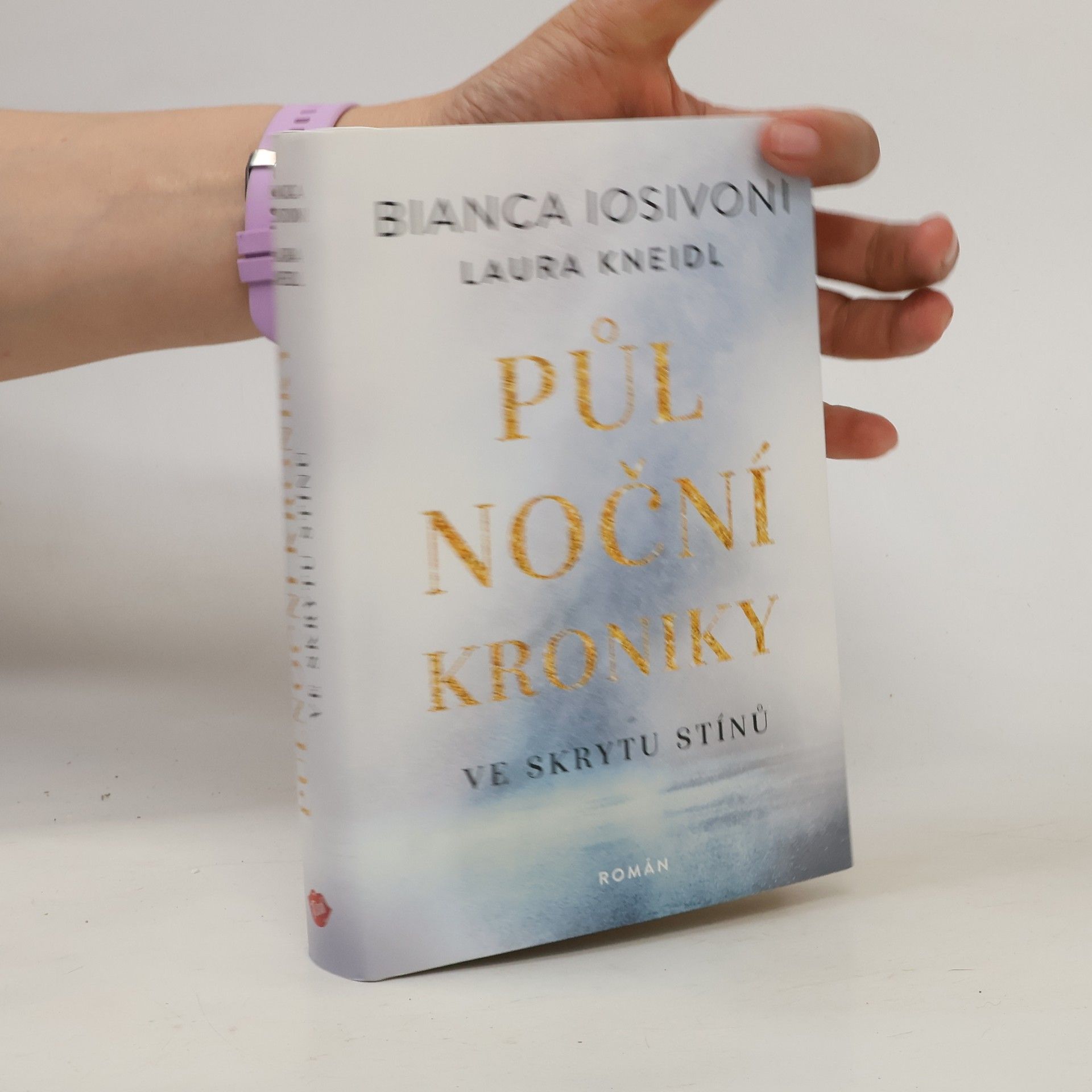 Bianca Iosivoni Ve skrytu stínů